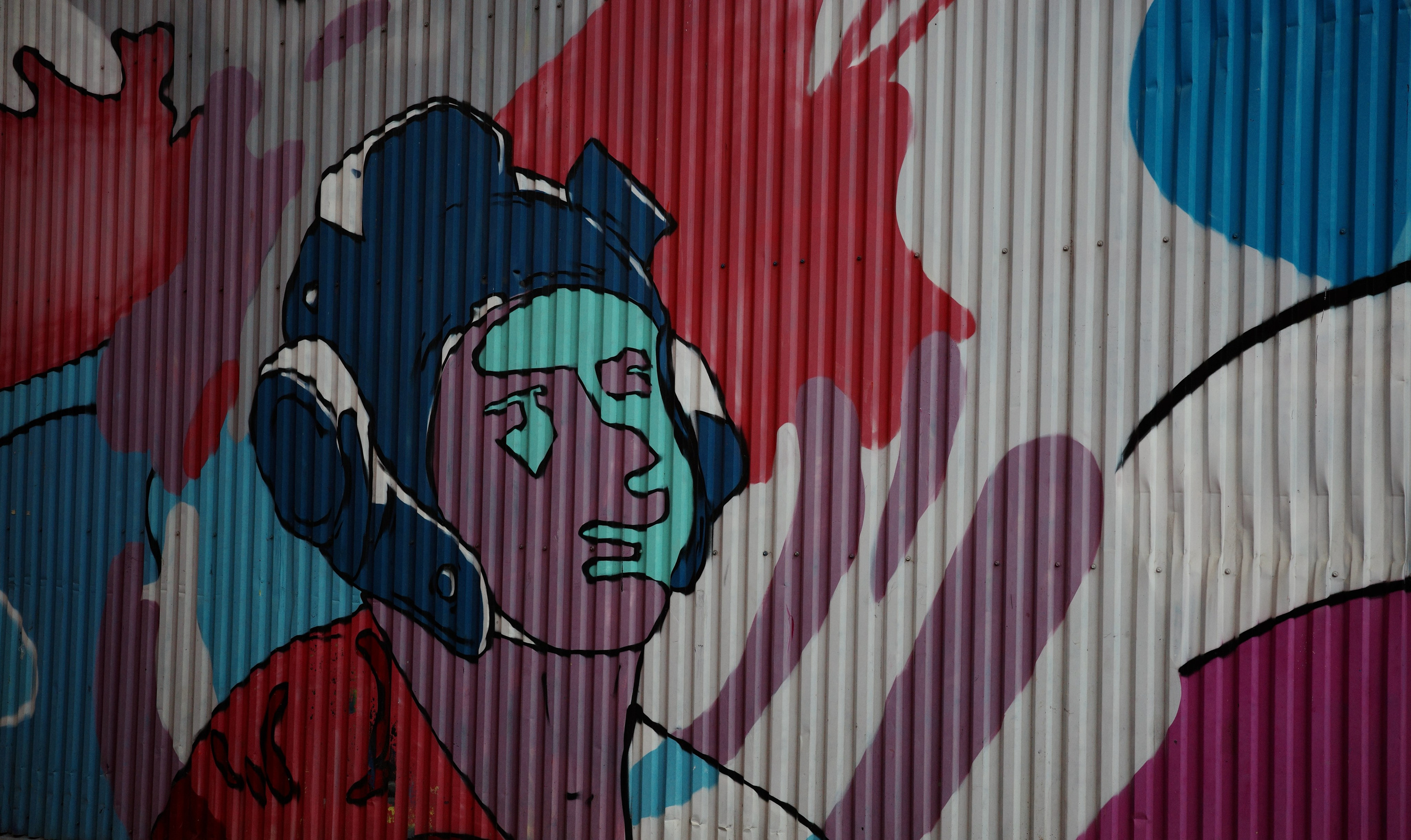 Фотопрогулка по Дизайн-заводу (бывш. «Flacon») и арт-пространству «Хлебозавод» на Дмитровской. Проект «Фотокладовка»: блог уличной фотографии в формате street photo