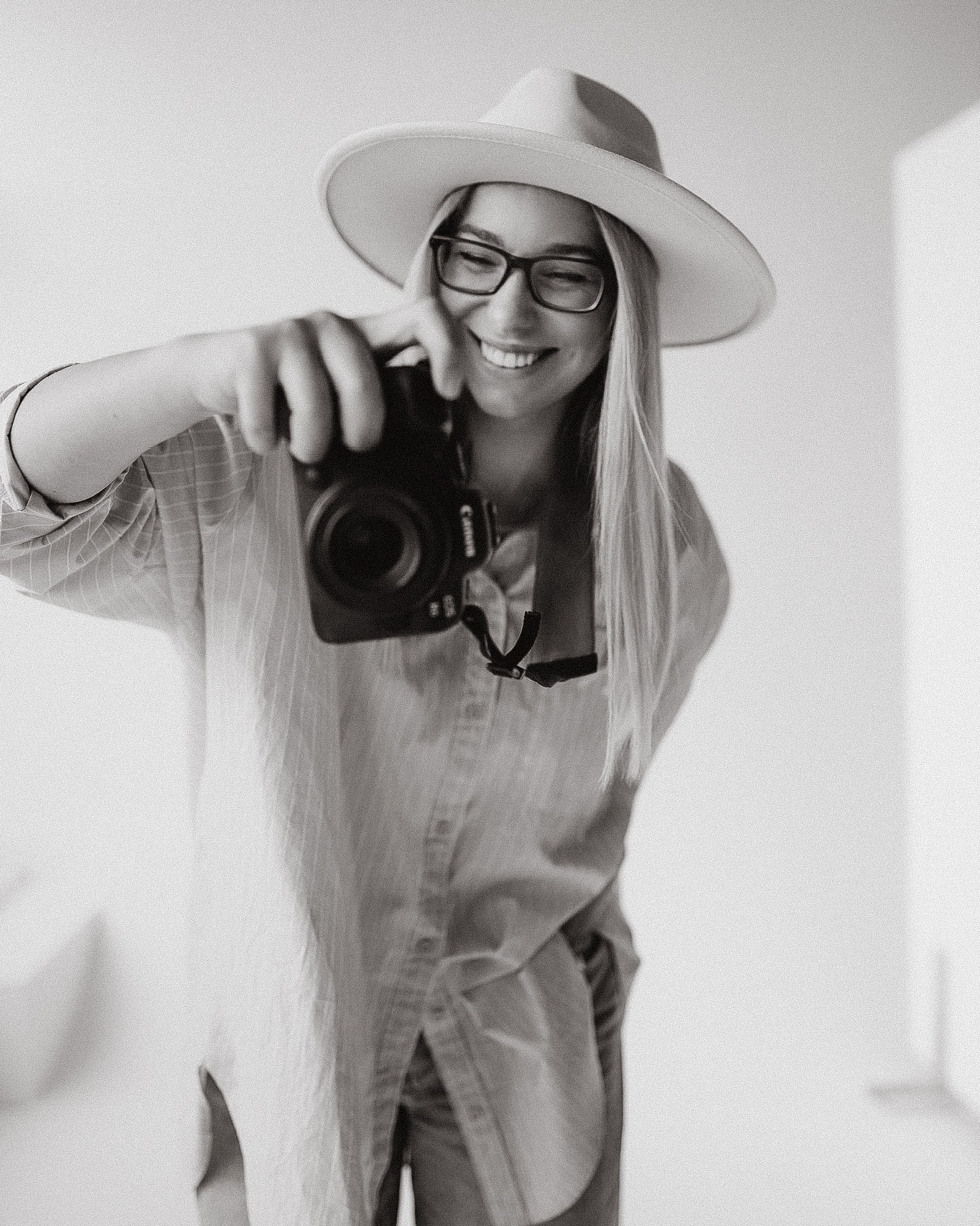 Контакты. Елена Гореликова фотограф в Москве