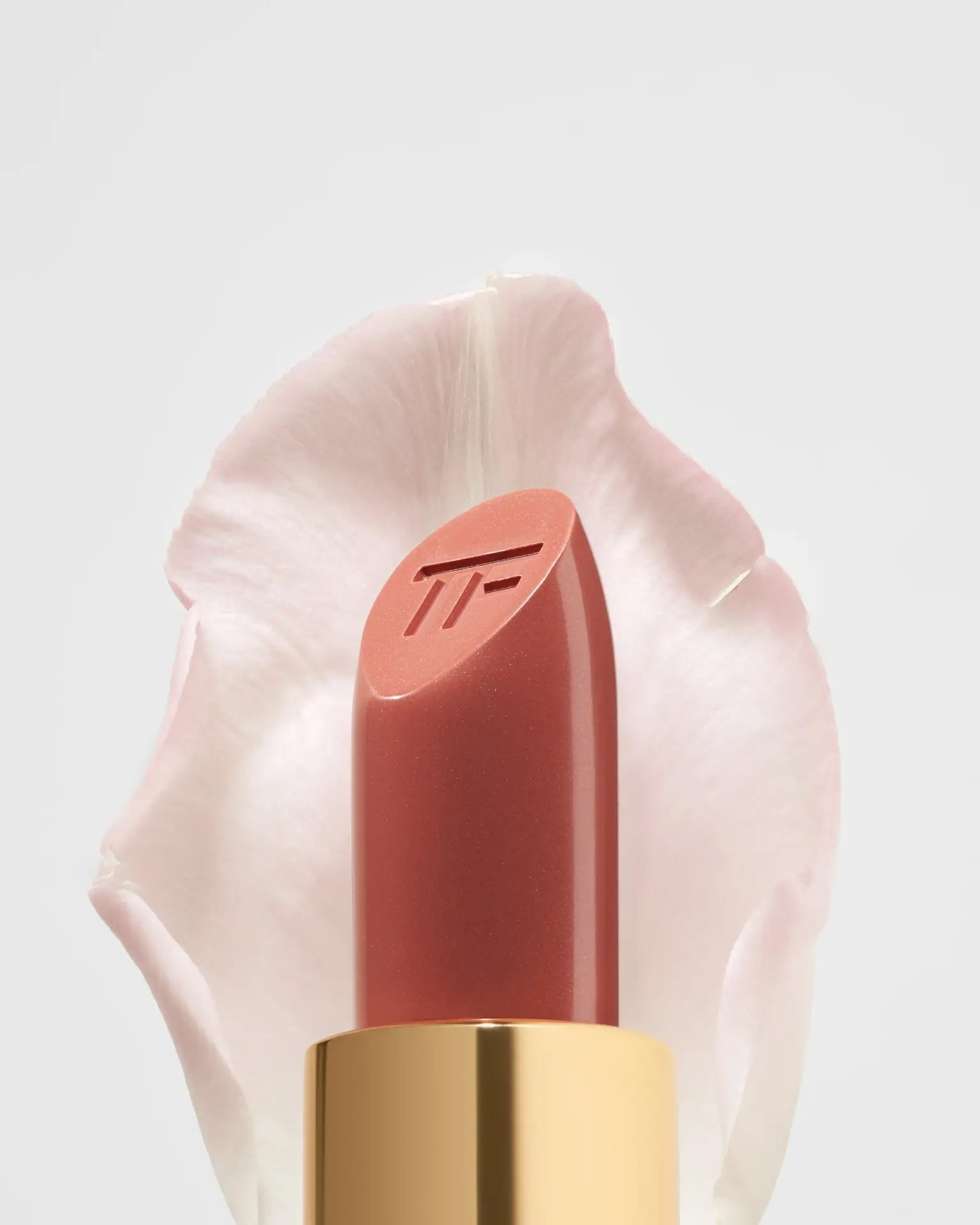 Имиджевые и каталожные фотографии. Студия фотографии для маркетплейсов