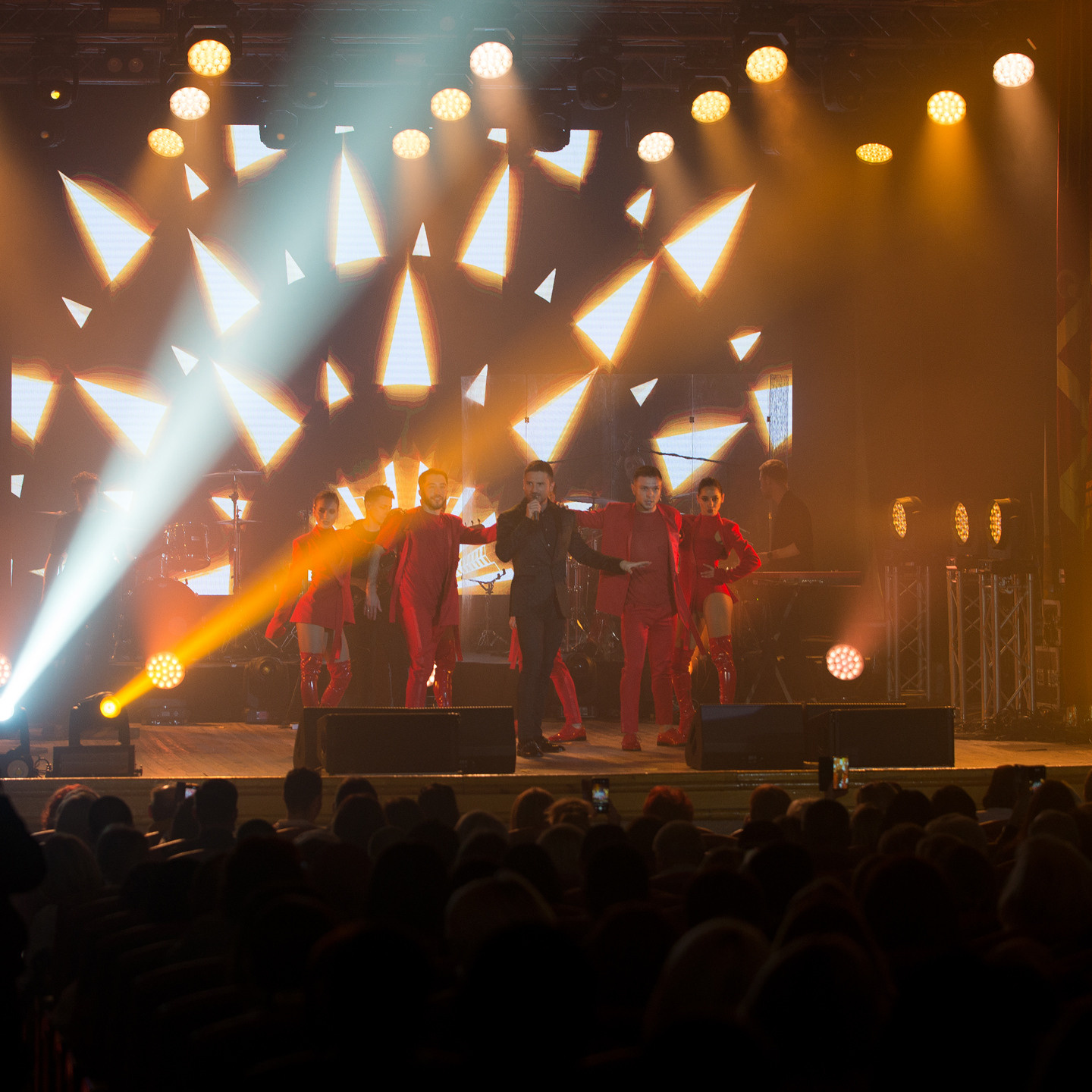 Репортажное фото за 3000р. в час. Услуги репортажного фотографа на мероприятие, день рождения, свадьбу, выступление, концерт, торжественные мероприятия. Работаю по Севастополя, выезжаю по Крыму.
