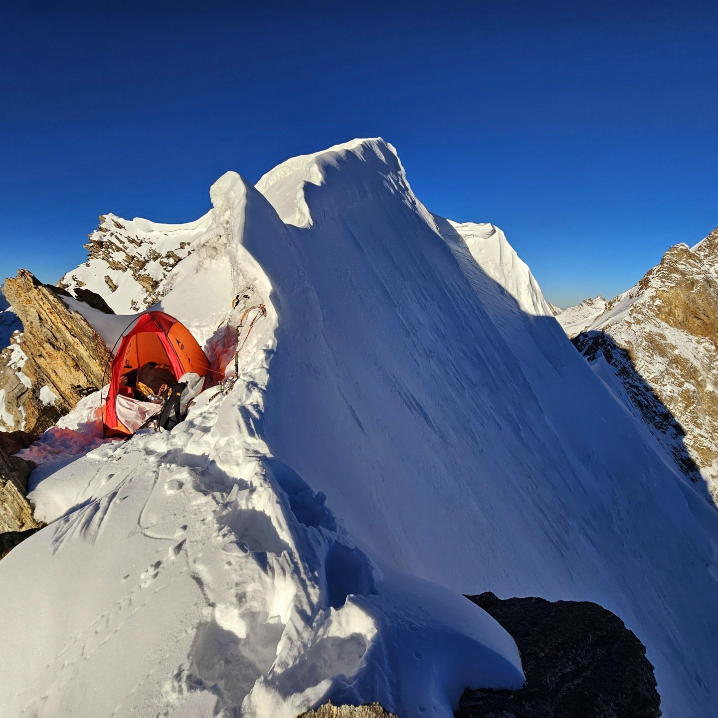 First ascent of Lalung I completed by Slovenian all-famale team. “Steel Angel”: women’s climbing award