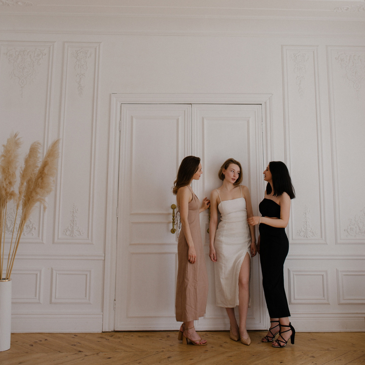 Фотосессия подруг в студии