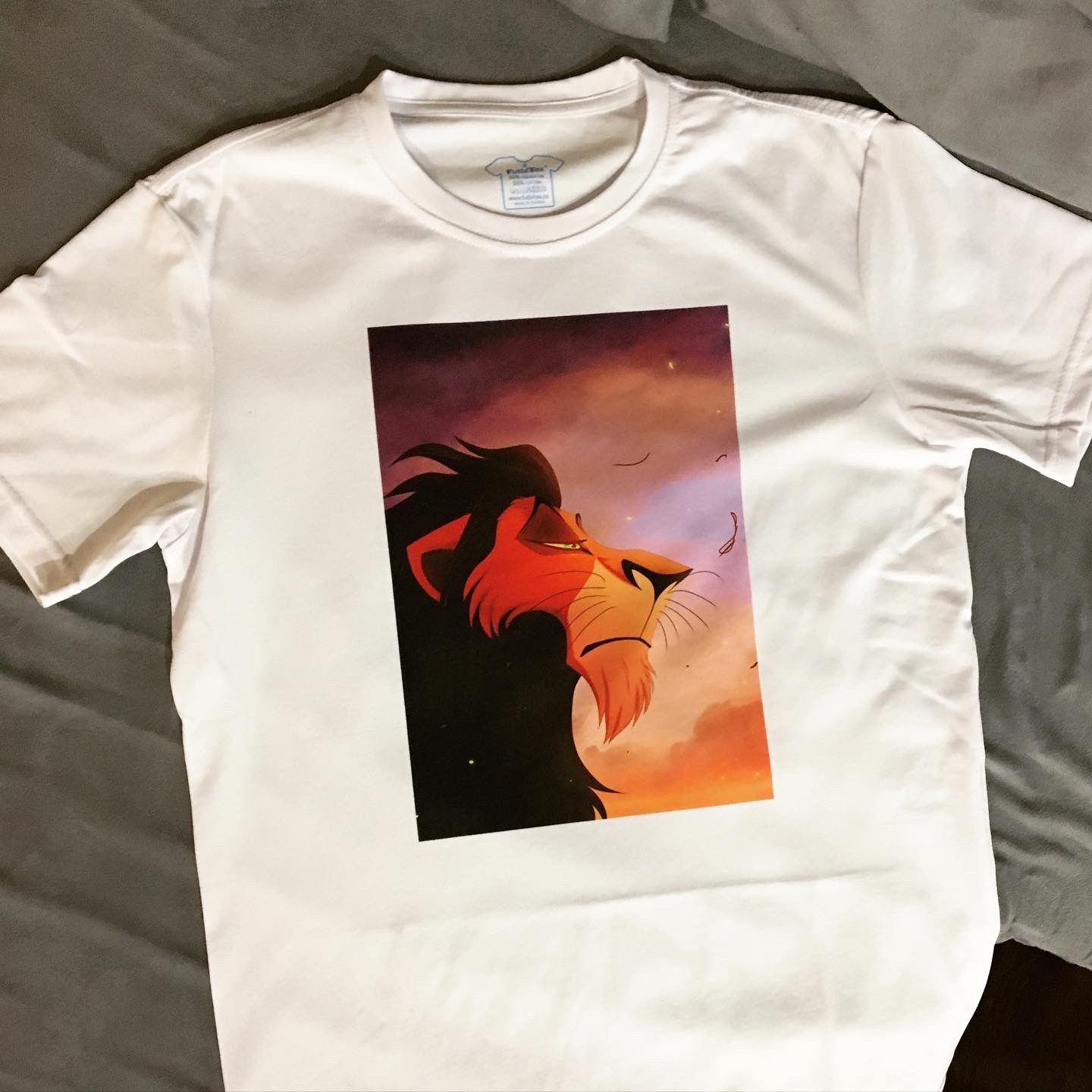 Магазин. Студия выпускных альбомов Остров