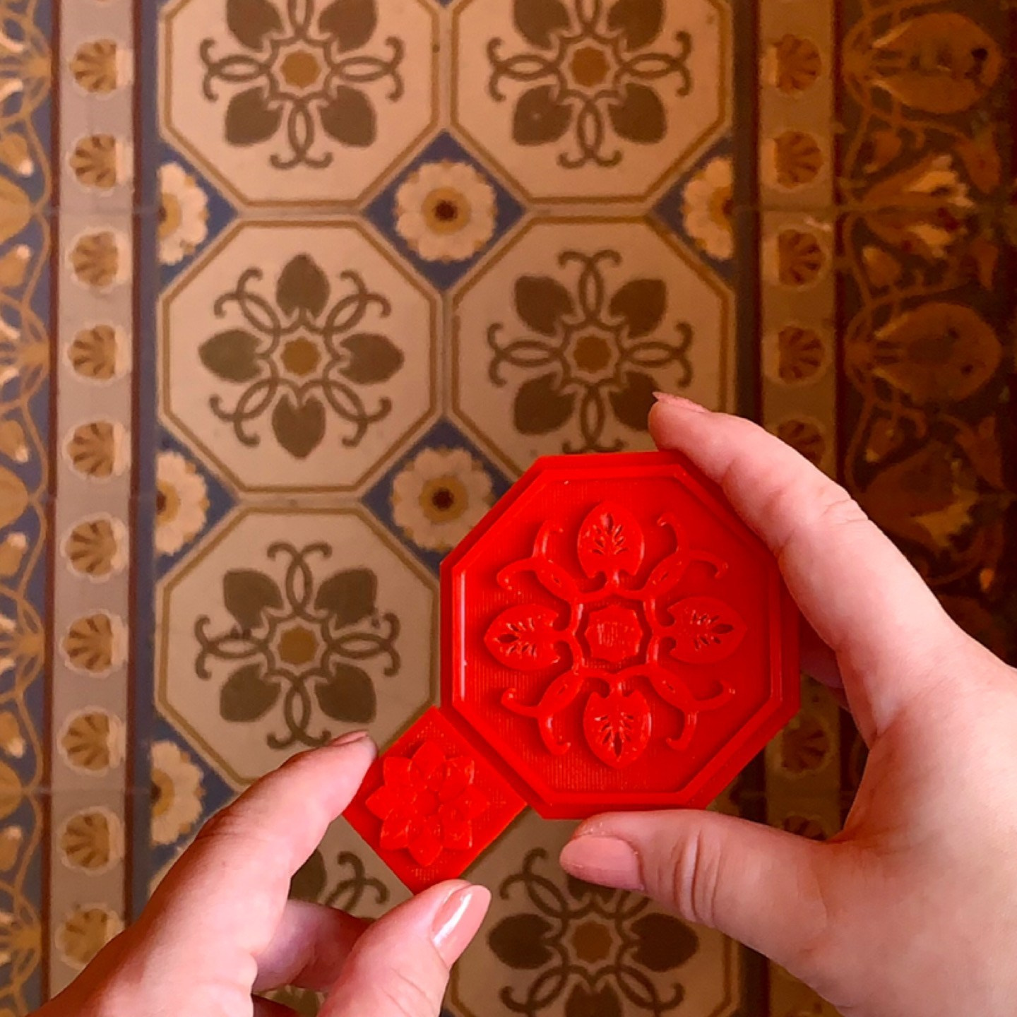 Метлахская плитка парадных Санкт-Петербурга