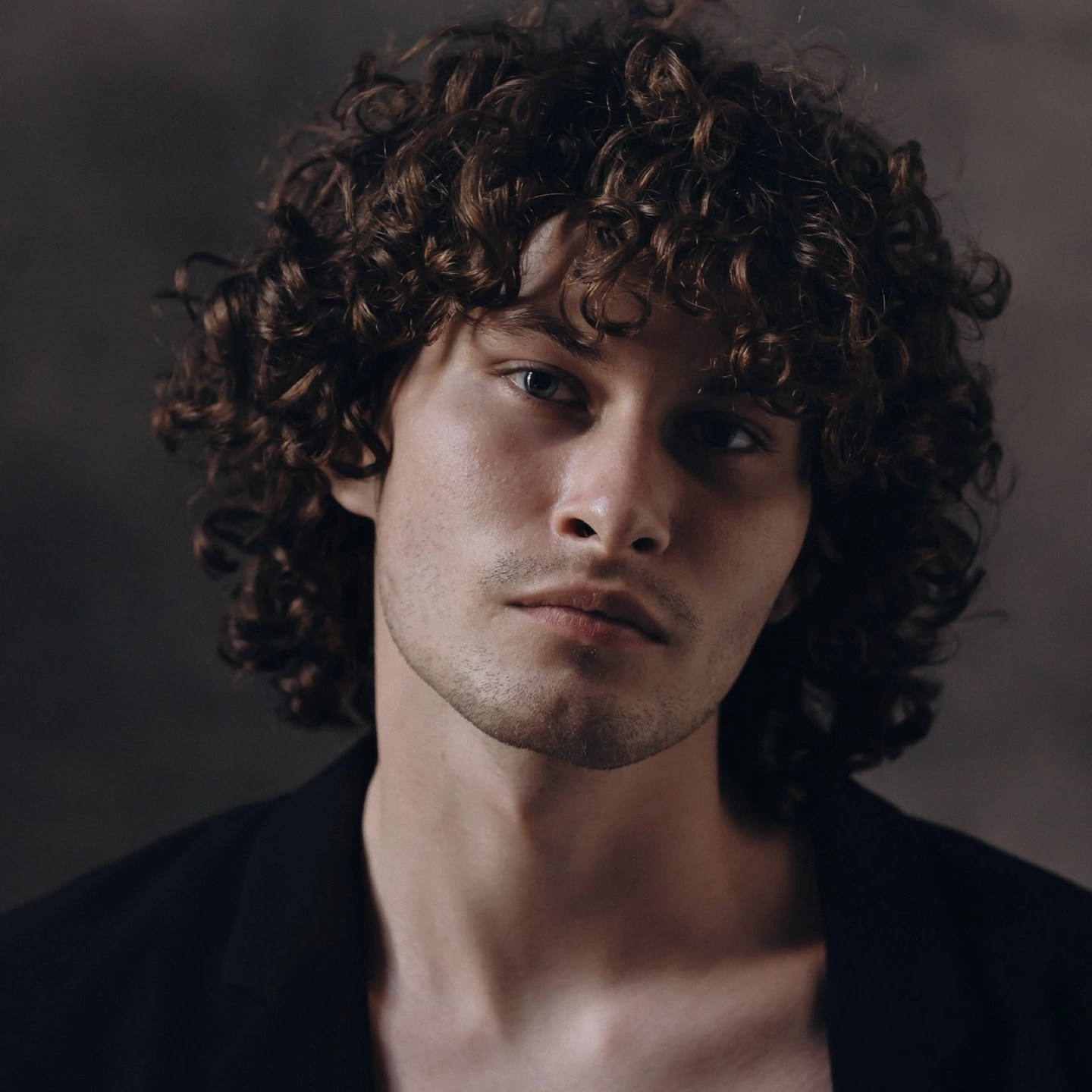 Контакты. Фотограф Манеев Богдан