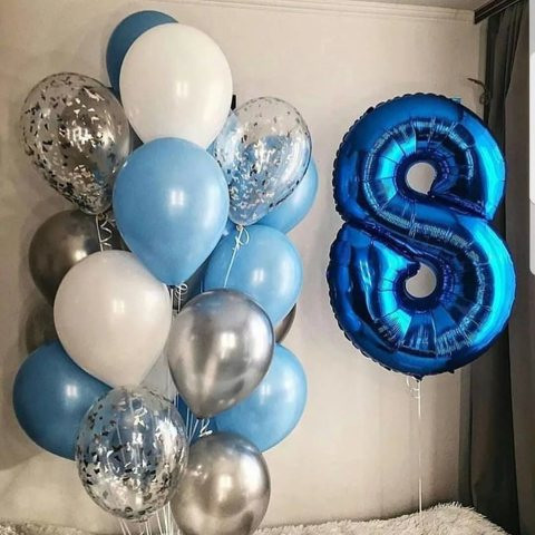 Шары с синими цифрами. Студия праздничного декора