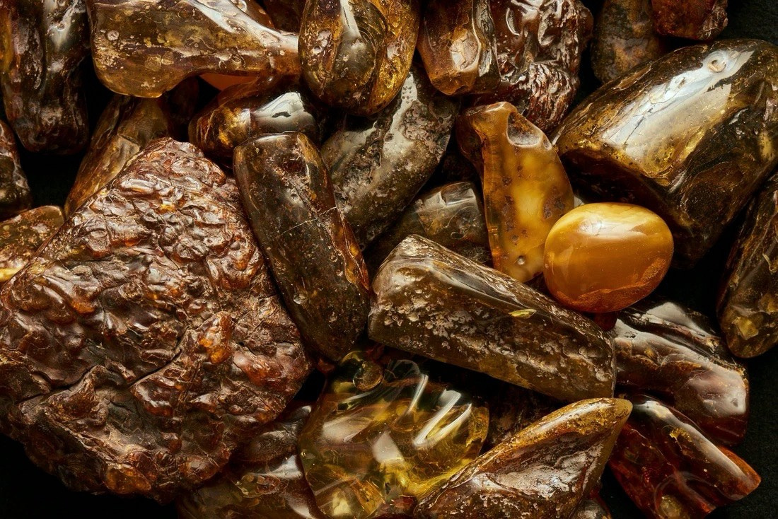 Уникальный янтарь Балтики в коллекции AMBER от Eugenika Jewels: тепло времени, застывшее в украшениях. EUGENIKA JEWELS — Идеальные украшения для избранных
