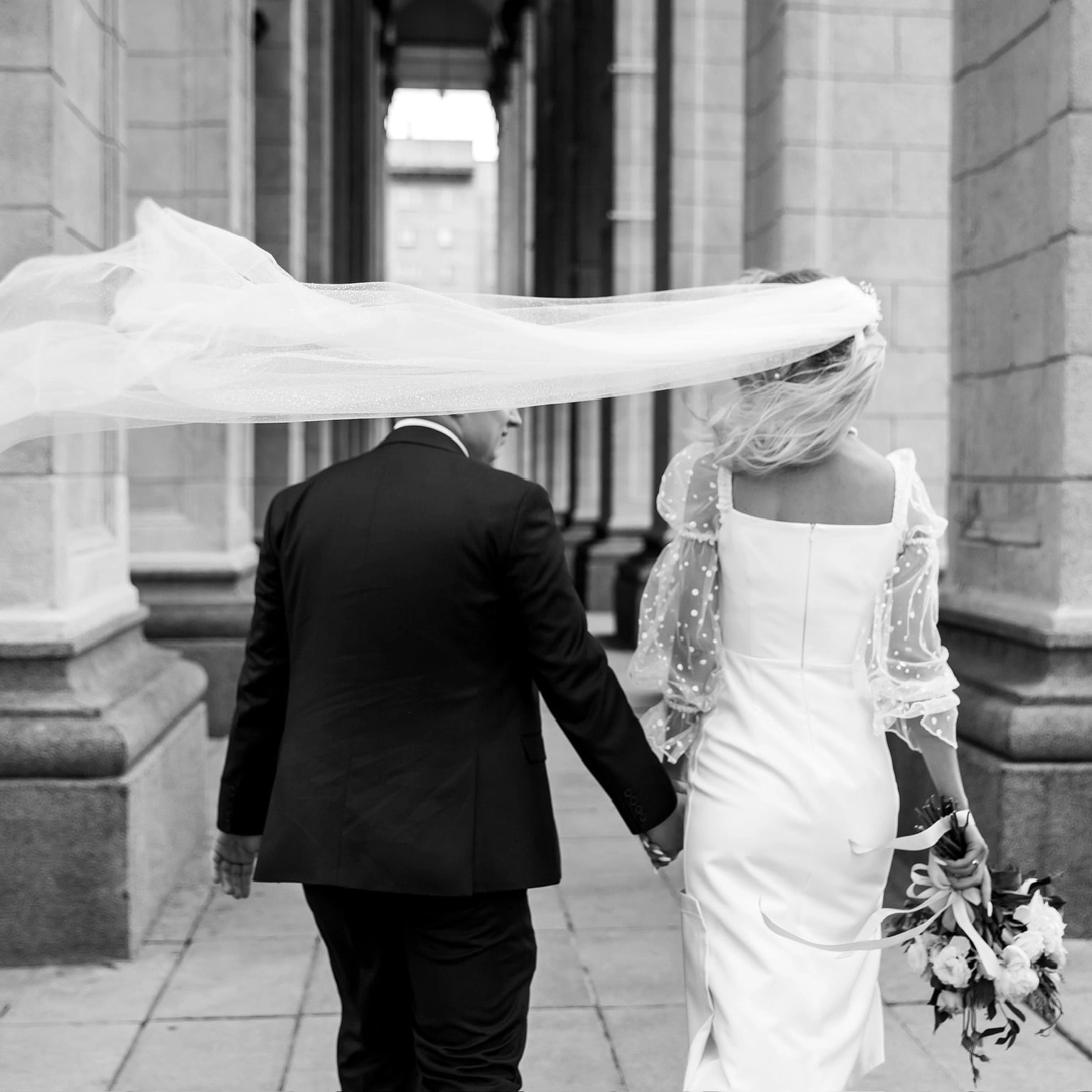 Контакты. Ирина Шульц свадебный фотограф