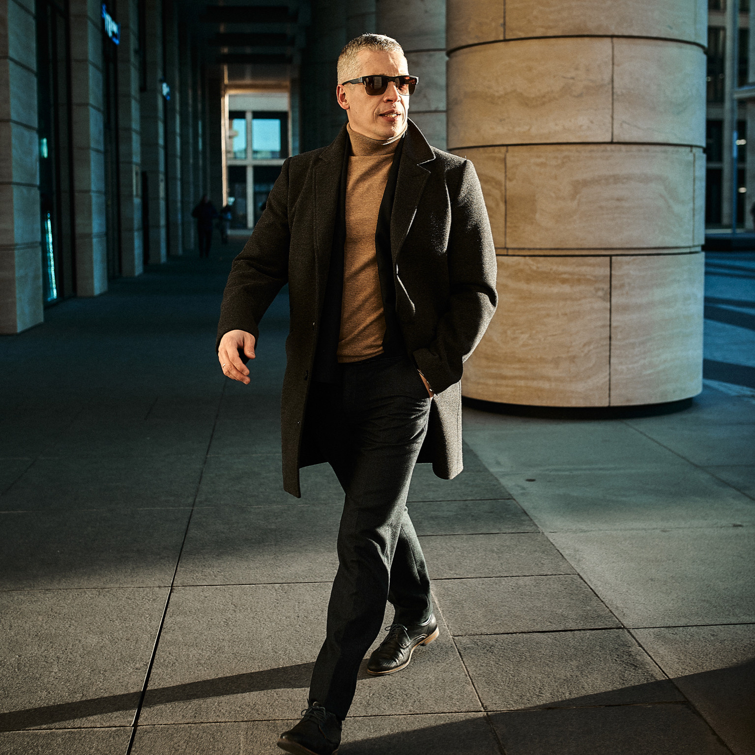  Невская ратуша мужская фотосессия в городе 