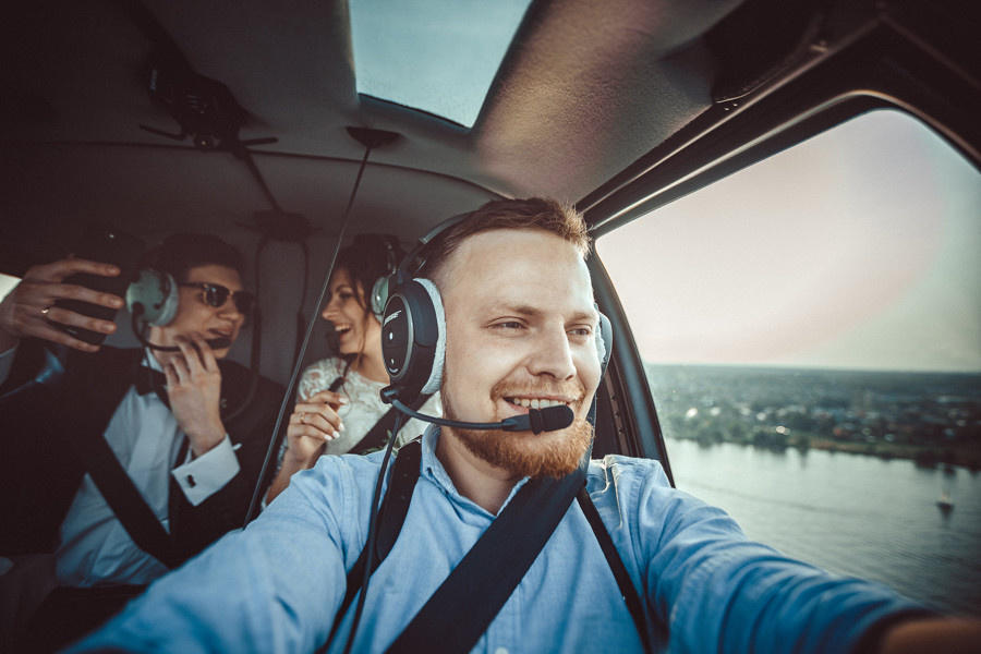 Контакты. Свадебный фотограф в Москве Тёма Савостиков