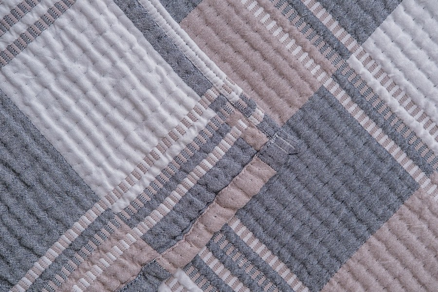 Съемка покрывал для маркетплейсов в СПб. Фотосессия для маркетплейсов