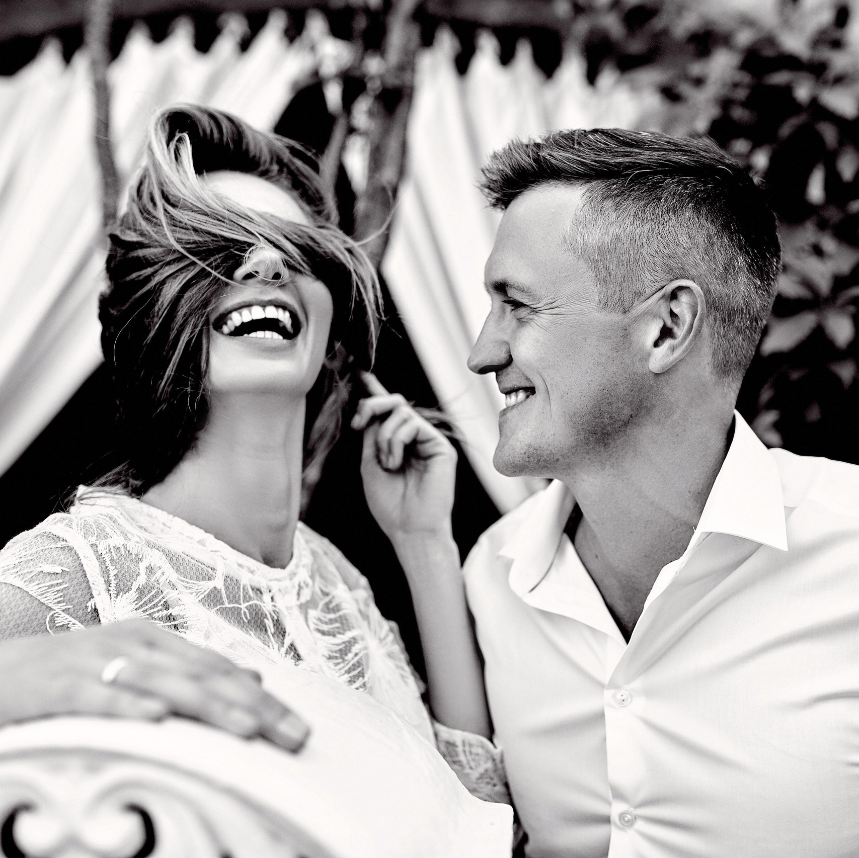 Свадебный фотограф в Москве, заказать профессиональную фотосъёмку — Цены и стоимость услуг фотографа на свадебную фотосессию