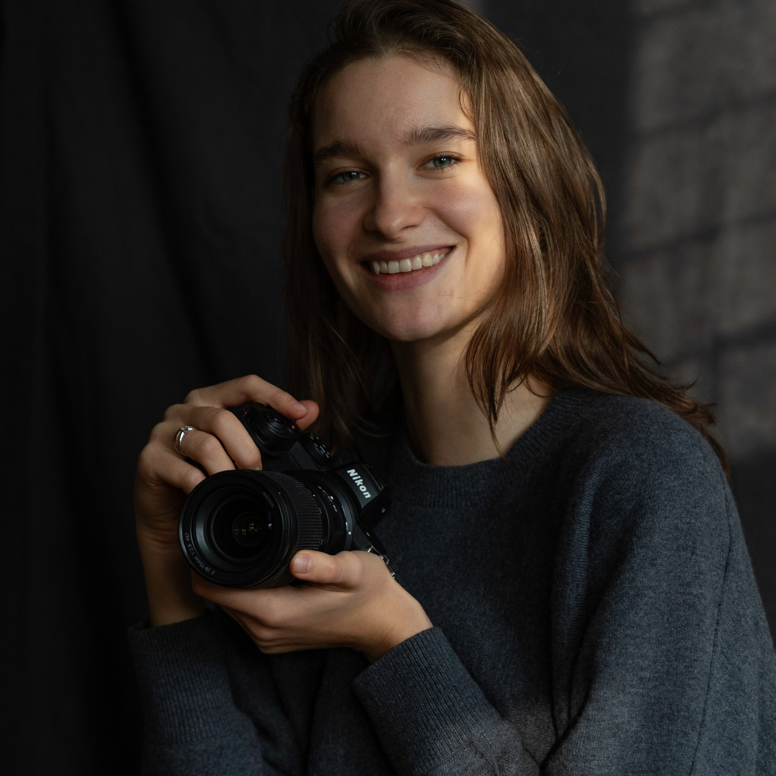 Contact Anasta Fo — Portrait, Boudoir & Event Photographer in London