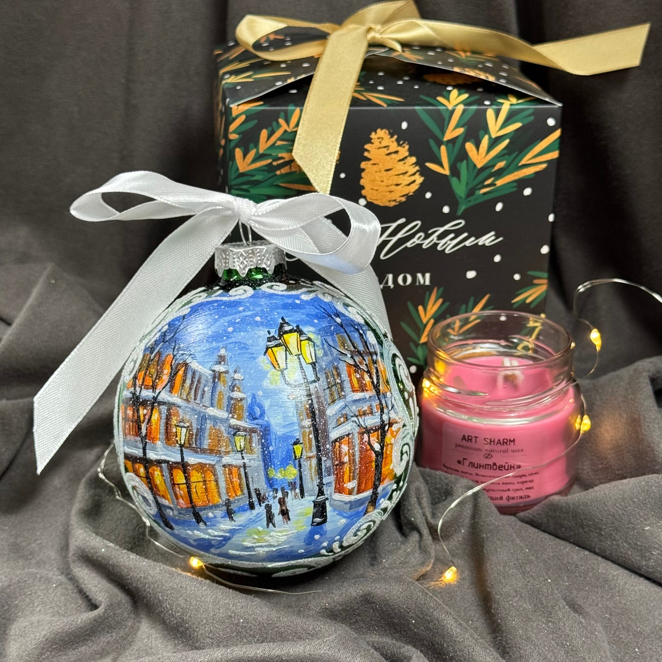 Магазин ёлочных шаров с ручной художественной росписью. Художественная ручная роспись елочных шаров, корпоративные подарки и восковые аромасвечи