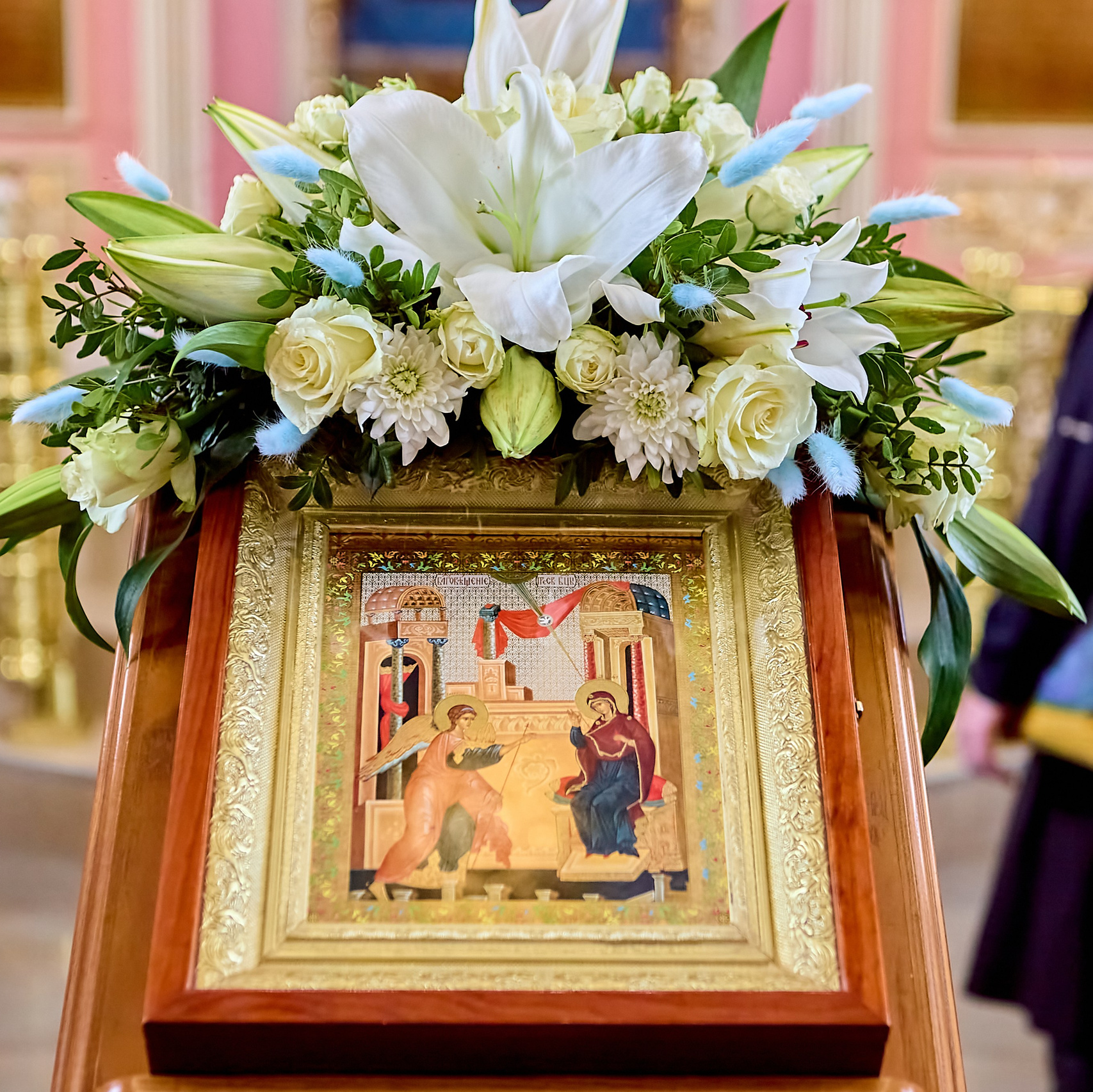 Фото в храме в праздничные дни