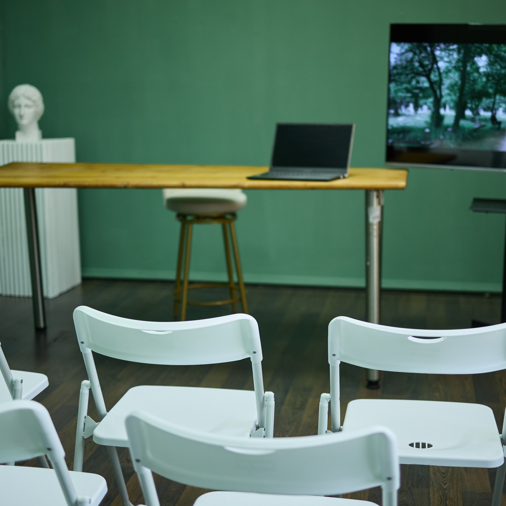 Фотостудия Roomy в Краснодаре | Семейные и детские съёмки дней рождения от 1 до 5 лет, аренда зала фотостудии