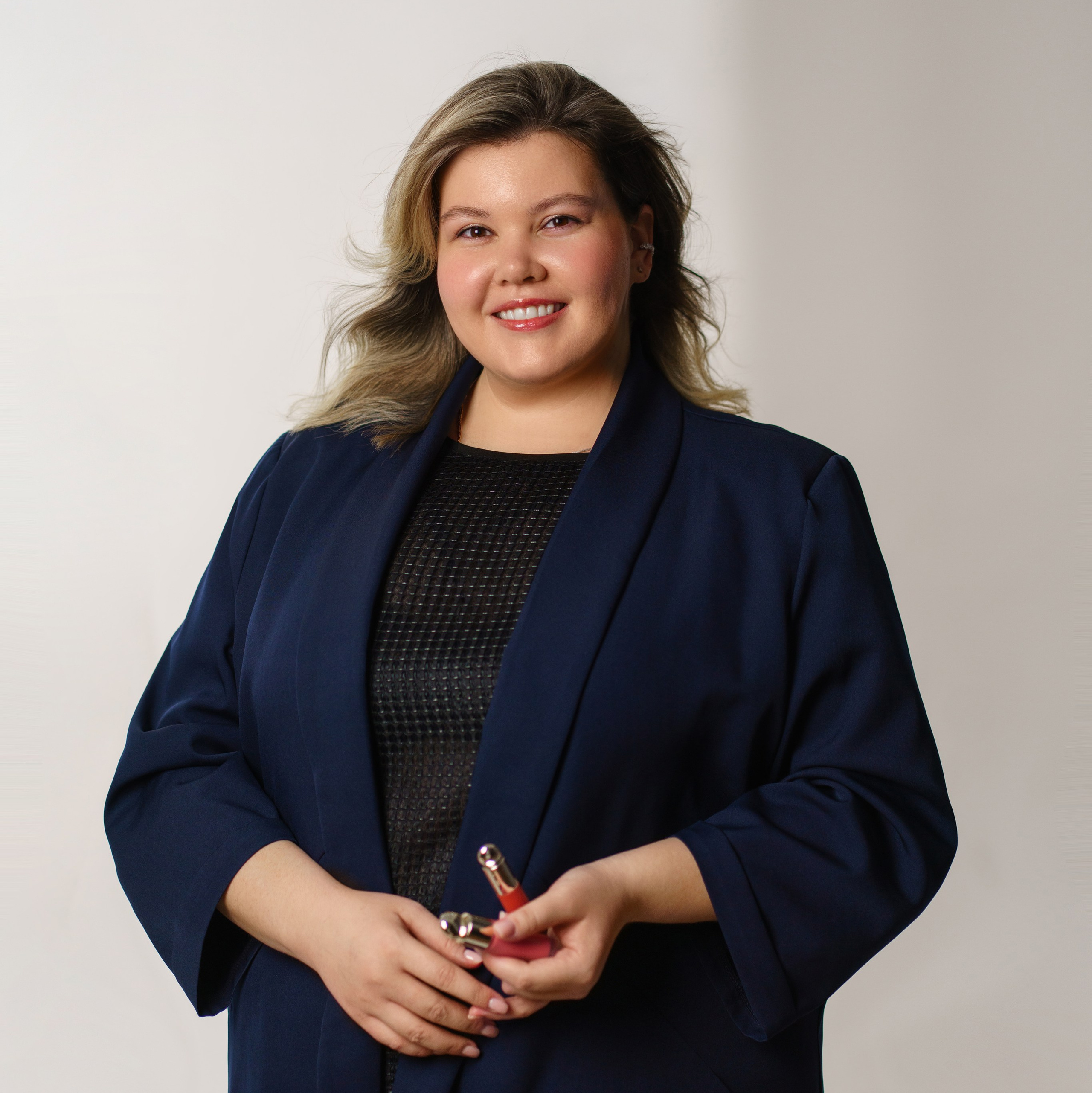 About Olga Akhremenko | International Hair & Makeup Artist. Hair & Makeup Artist in Europe | Olga Akhremenko