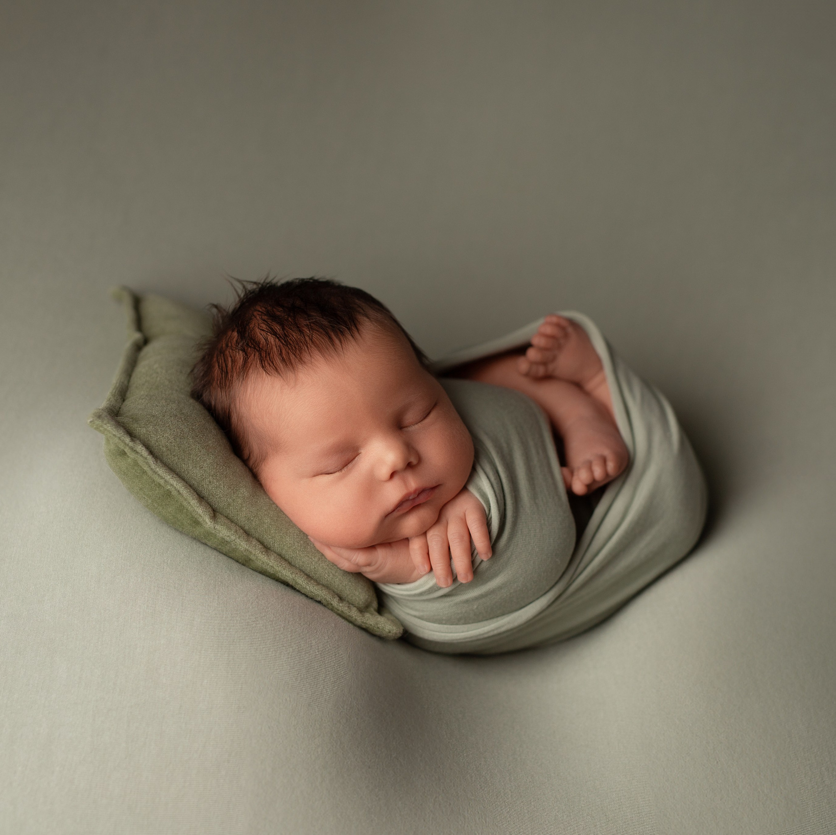 Цены на услуги фотографа новорождённых. Фотограф новорождённых Волгоград Волжский Дарья Рыскаль