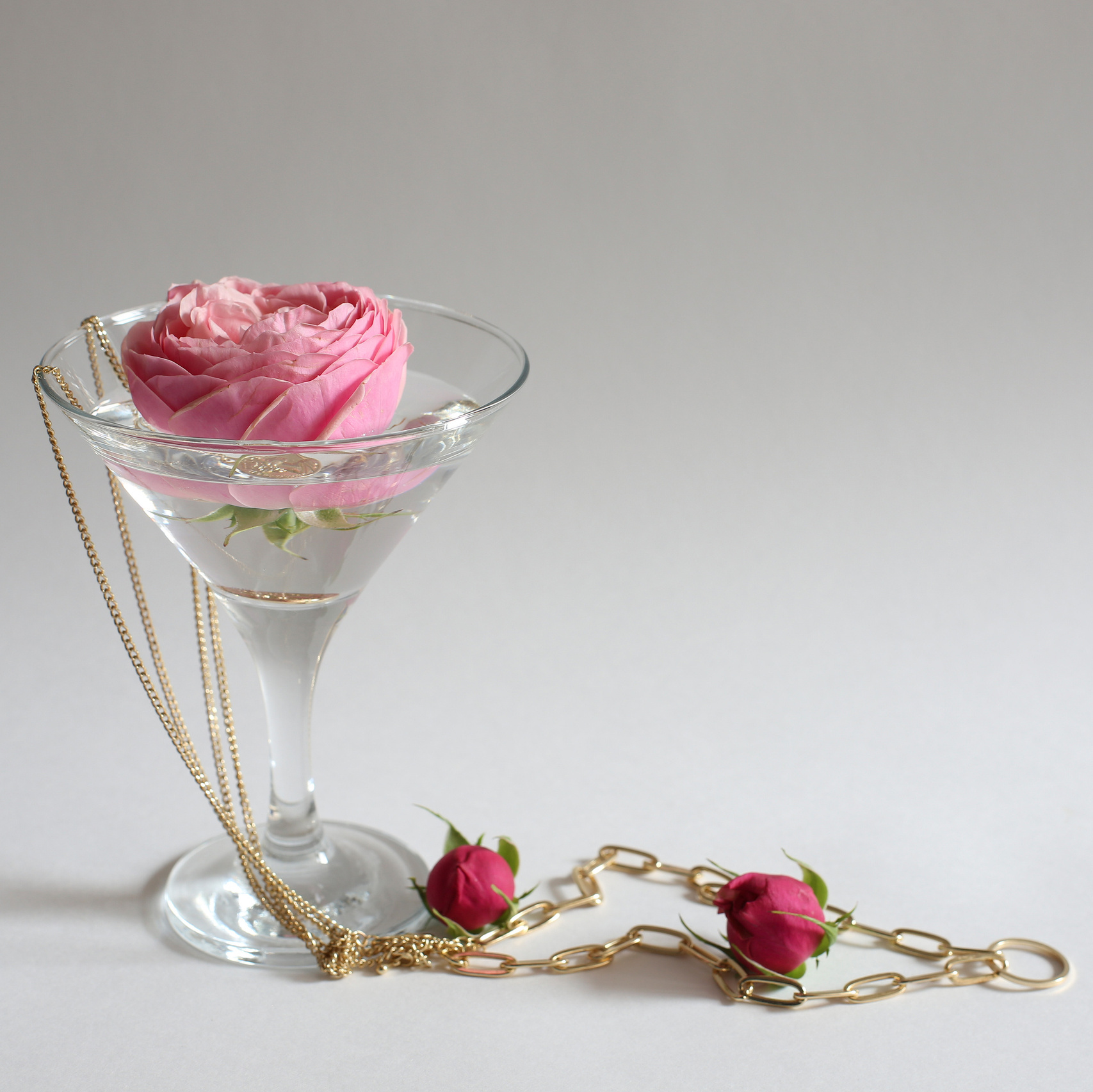 Предметная съемка и маркетплейсы. Контент фотограф и видеооператор для бизнеса в Москве и Калуге