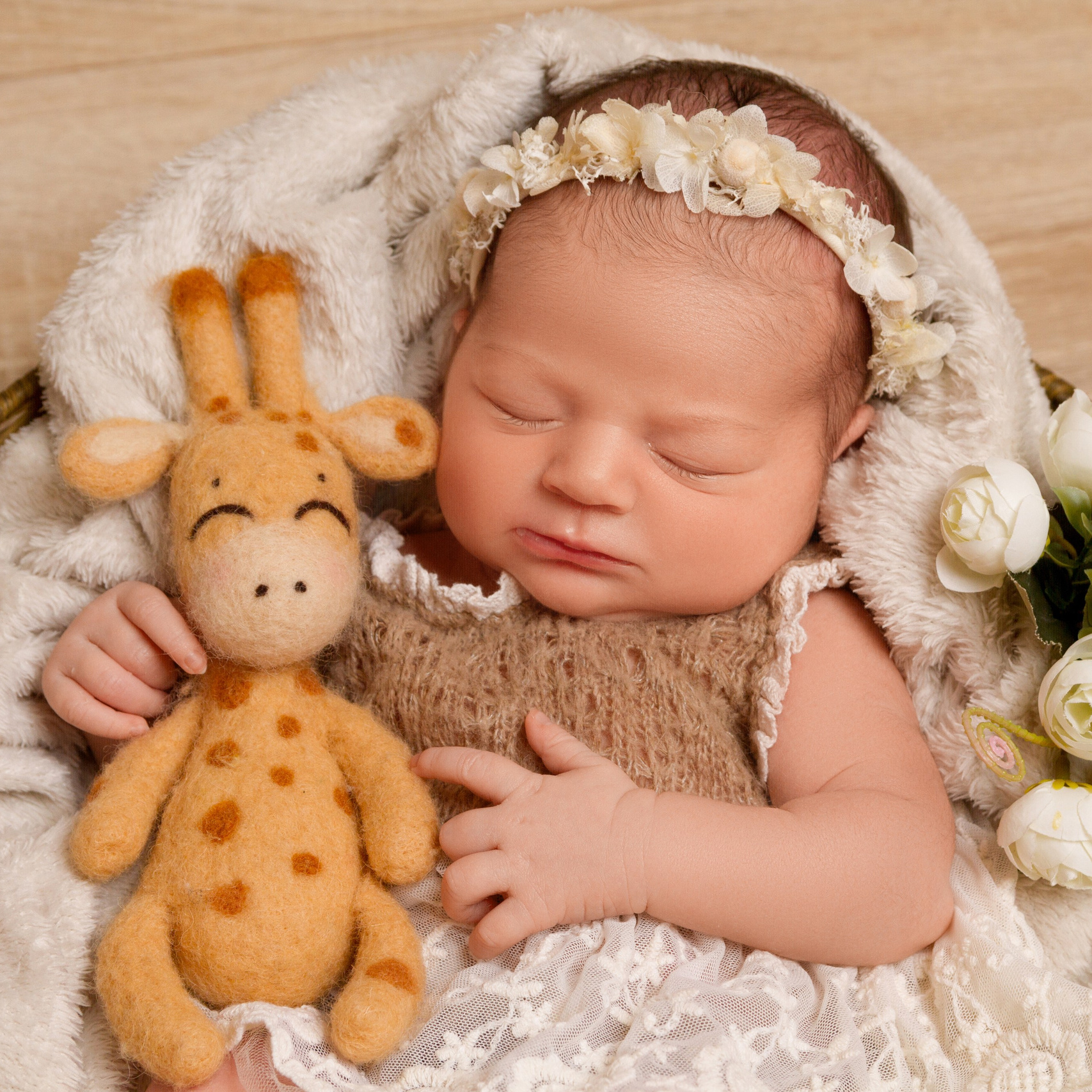 Услуги. Самая первая фотосессия малыша! Профессиональная съемка новорожденных Newborn в Москве и МО!