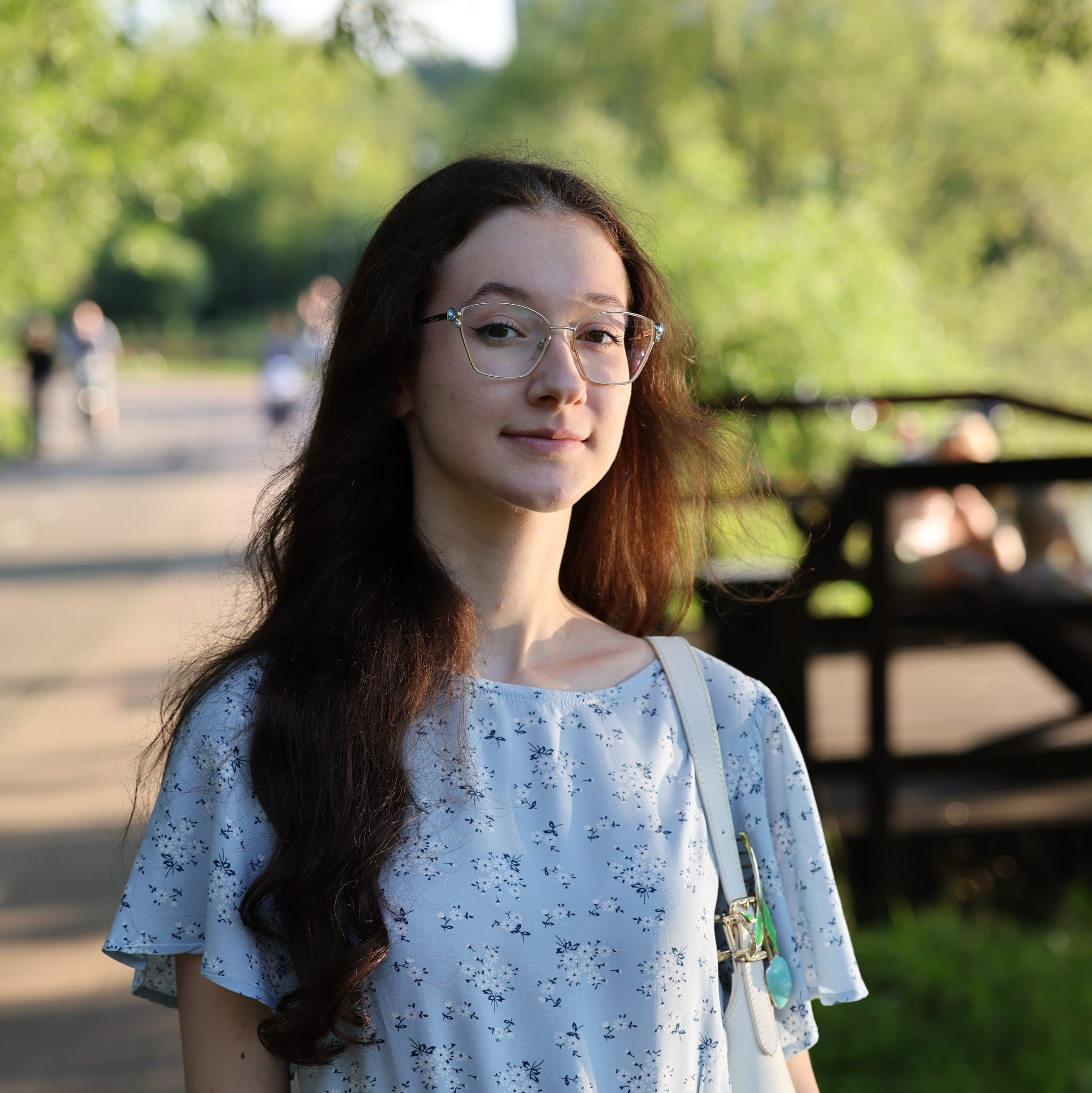 Контакты. Художник Анастасия Дегтярева