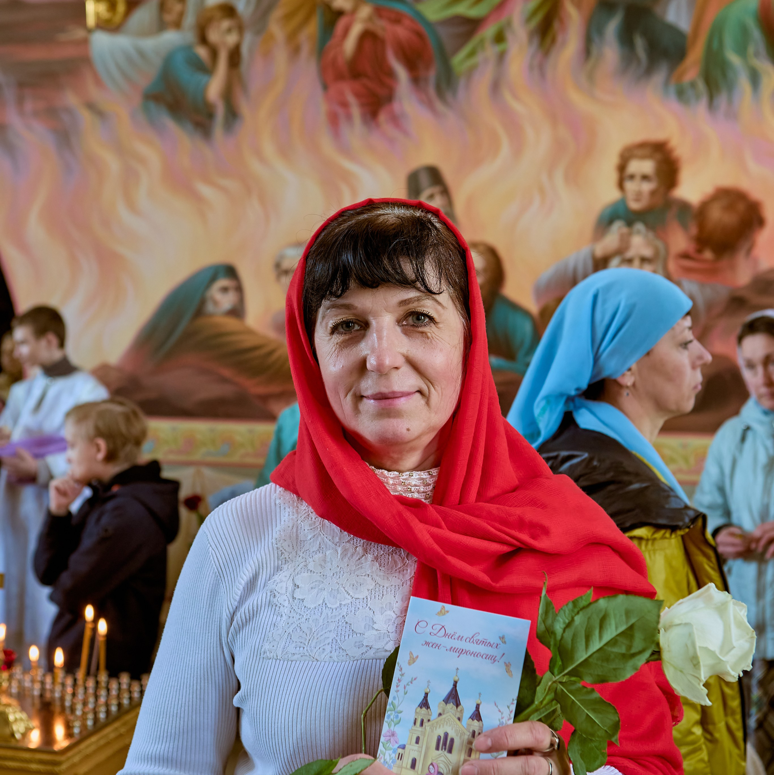 Божественная Литургия в День Святых Жен Мироносиц г. Дзержинск фото Николая Голованова портретного фотографа.