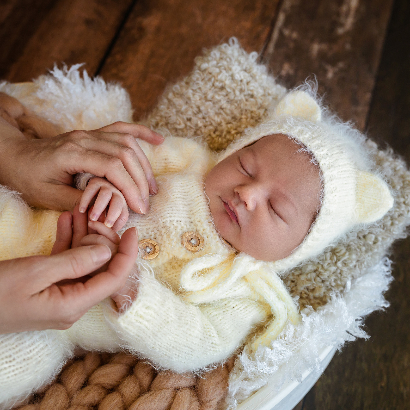Contact. Professional family and children’s photographer in Izmir Irina Eron