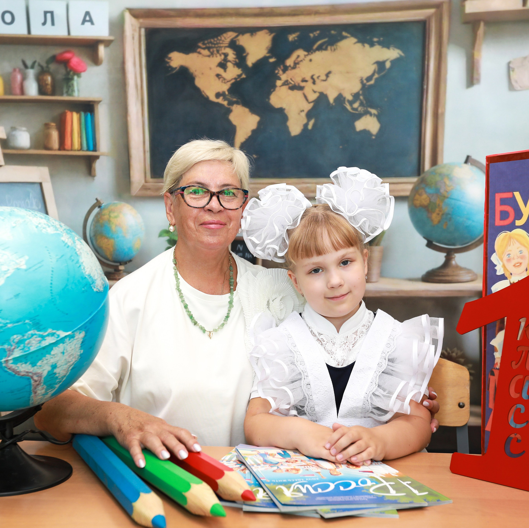 1 СЕНТЯБРЯ. Medlori fotobook Выпускные альбомы в Липецке Лариса Медведева