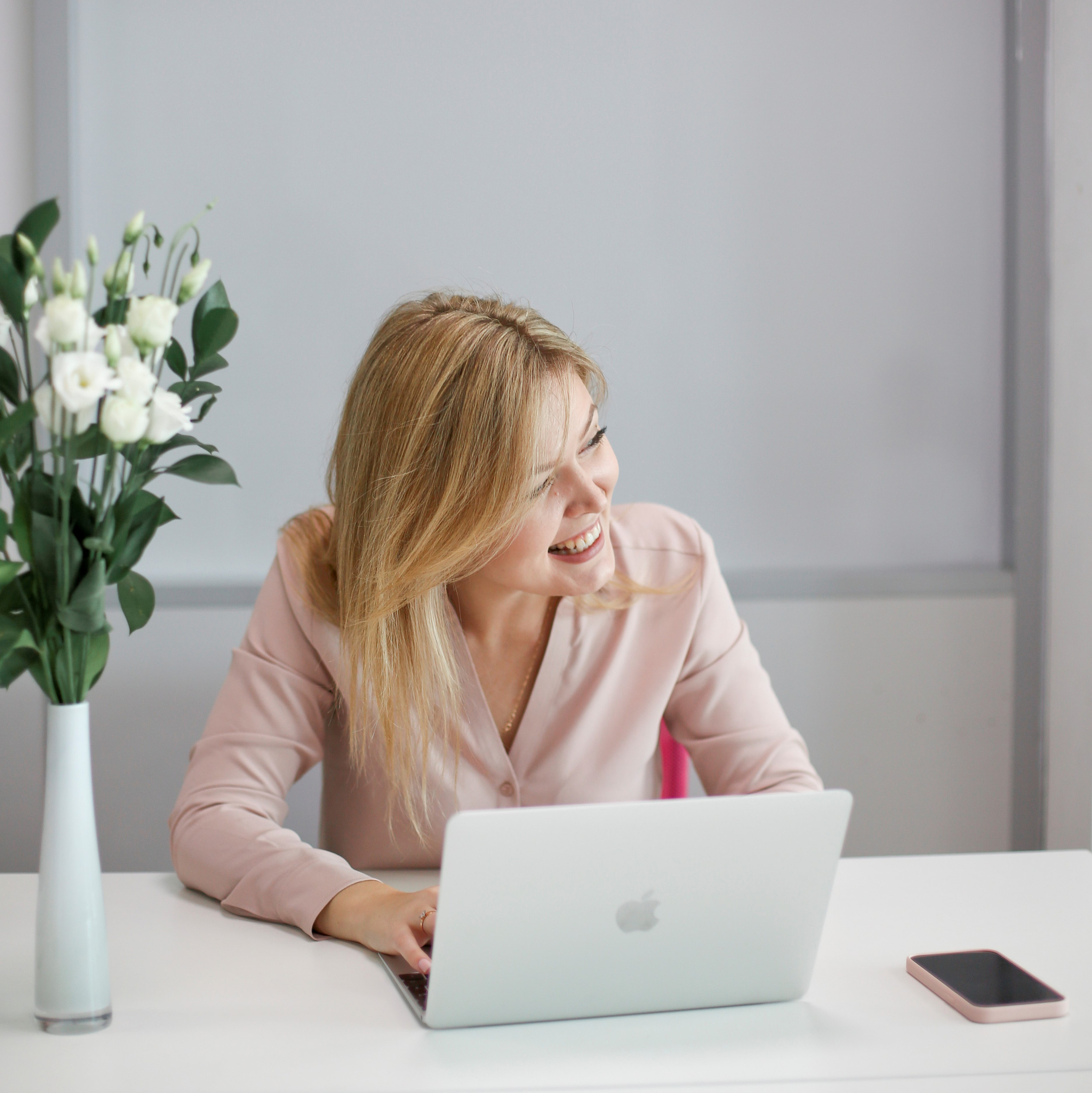 Фото для сайта и соцсетей. Контент фотограф и видеооператор для бизнеса в Москве и Калуге