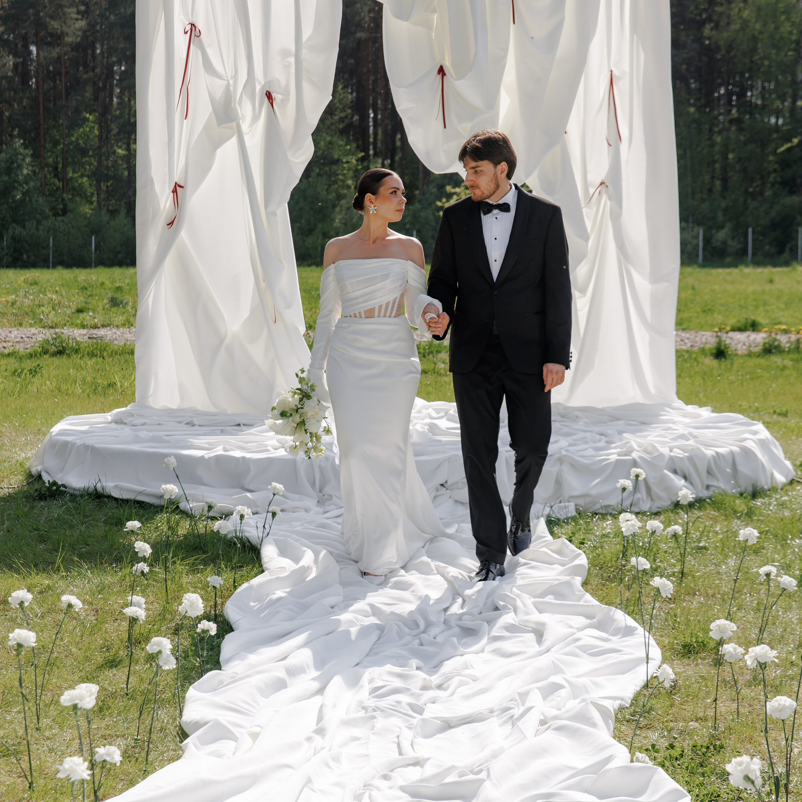 Выездная церемония на природе, свадебный фотограф Ярославль