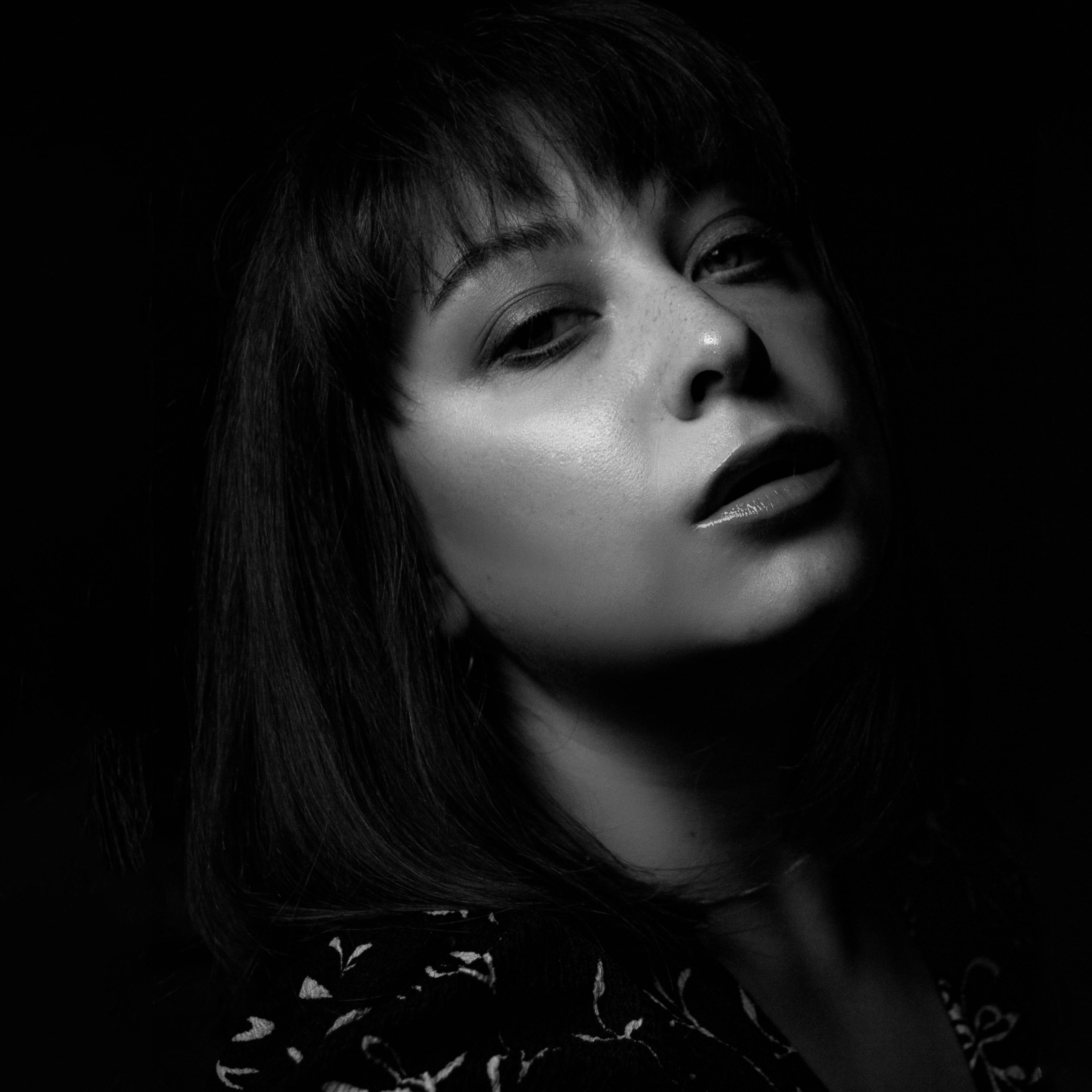 Контакты. Портретный фотограф в Абакане Янина Рейфер