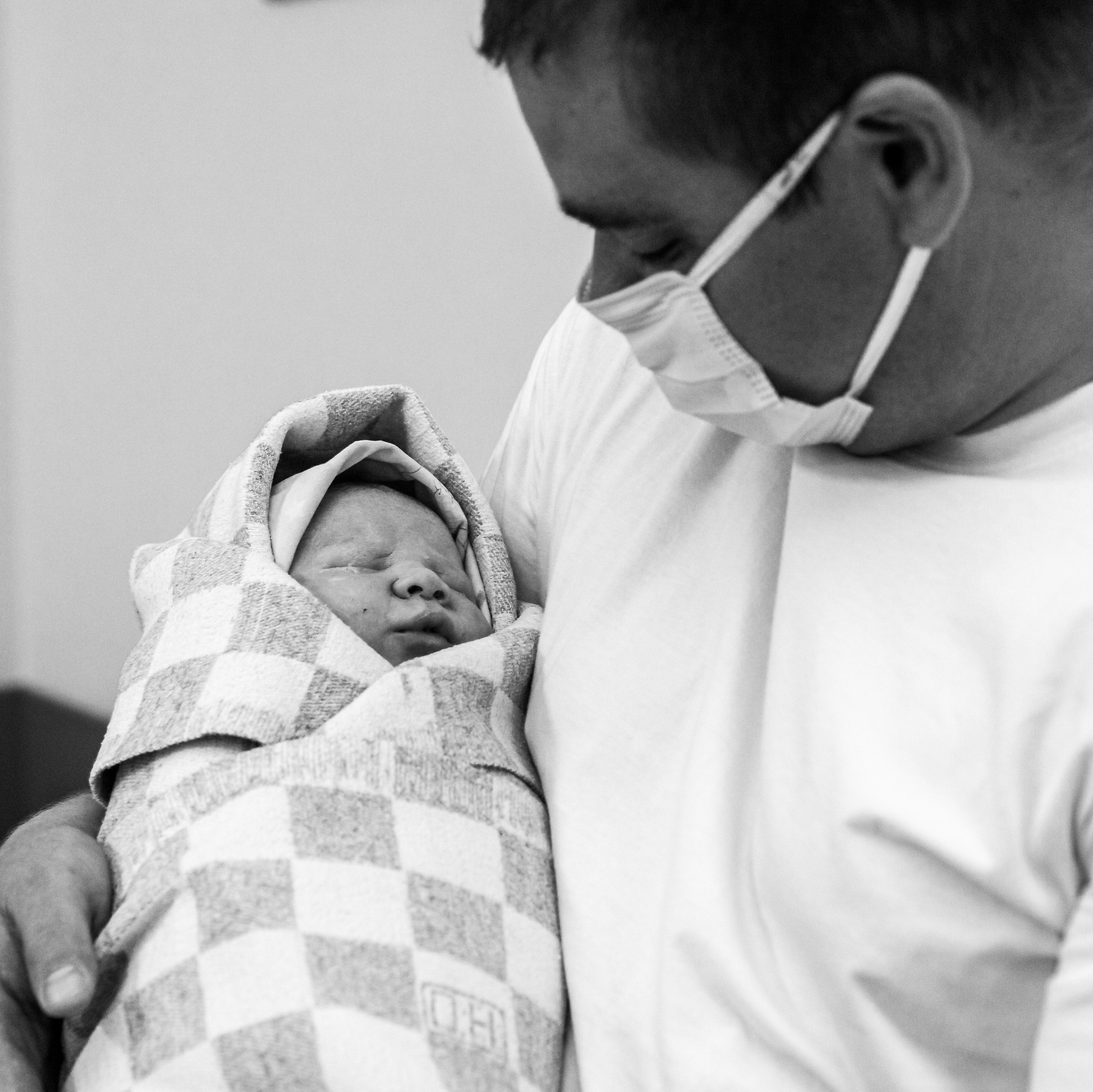 Кесарево сечение. Семейный фотограф в Калуге Ирина Ушакова. Фотограф на роды