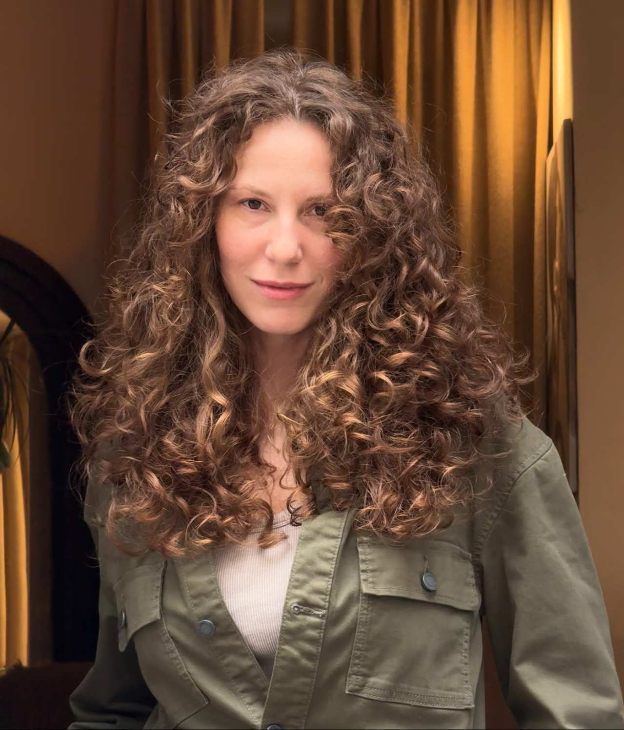 ОБО МНЕ. Портретный фотограф и арт-директор в Москве Оксана Кузь