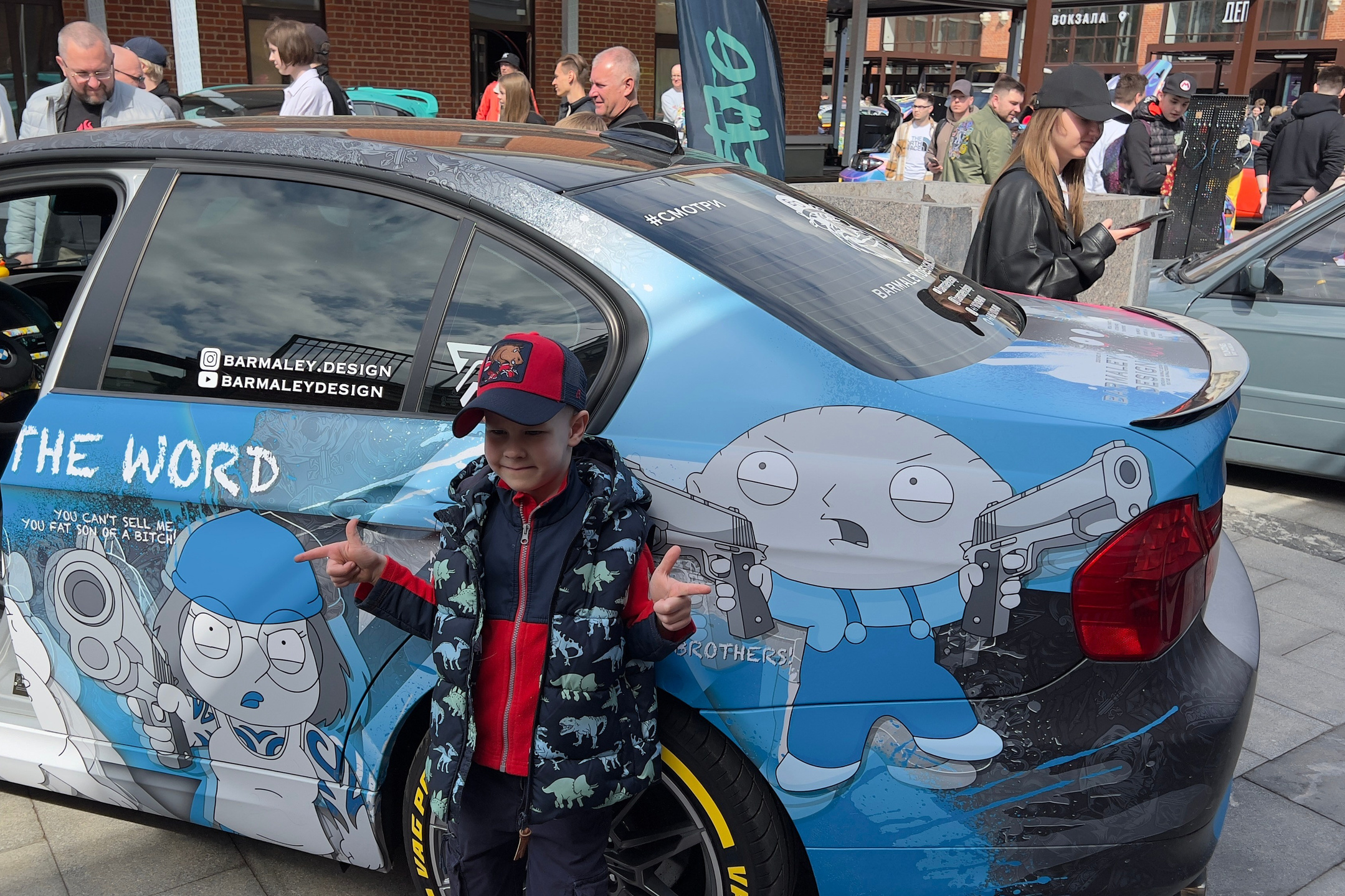 Дизайн винилографии на авто. Студия дизайна и оклейки авто Barmaley Design