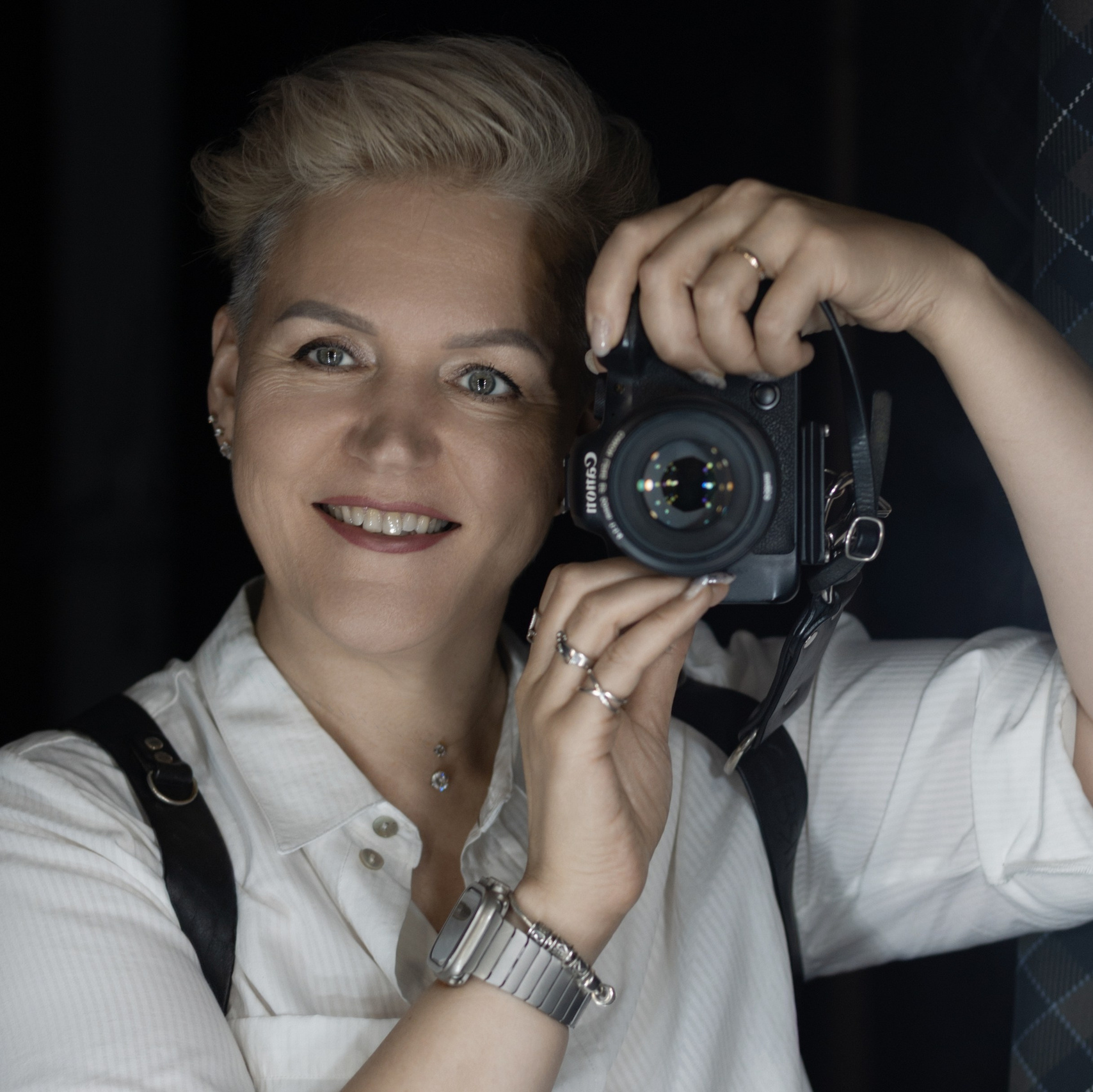 Ирина Бобрешова с фотоаппаратом