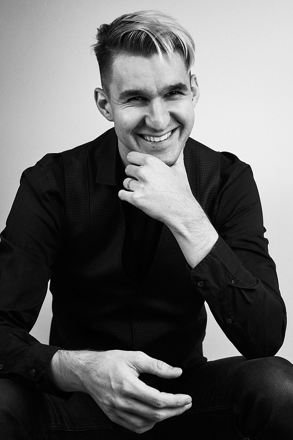 Контакты. Свадебный, семейный, портретный фотограф Челябинск