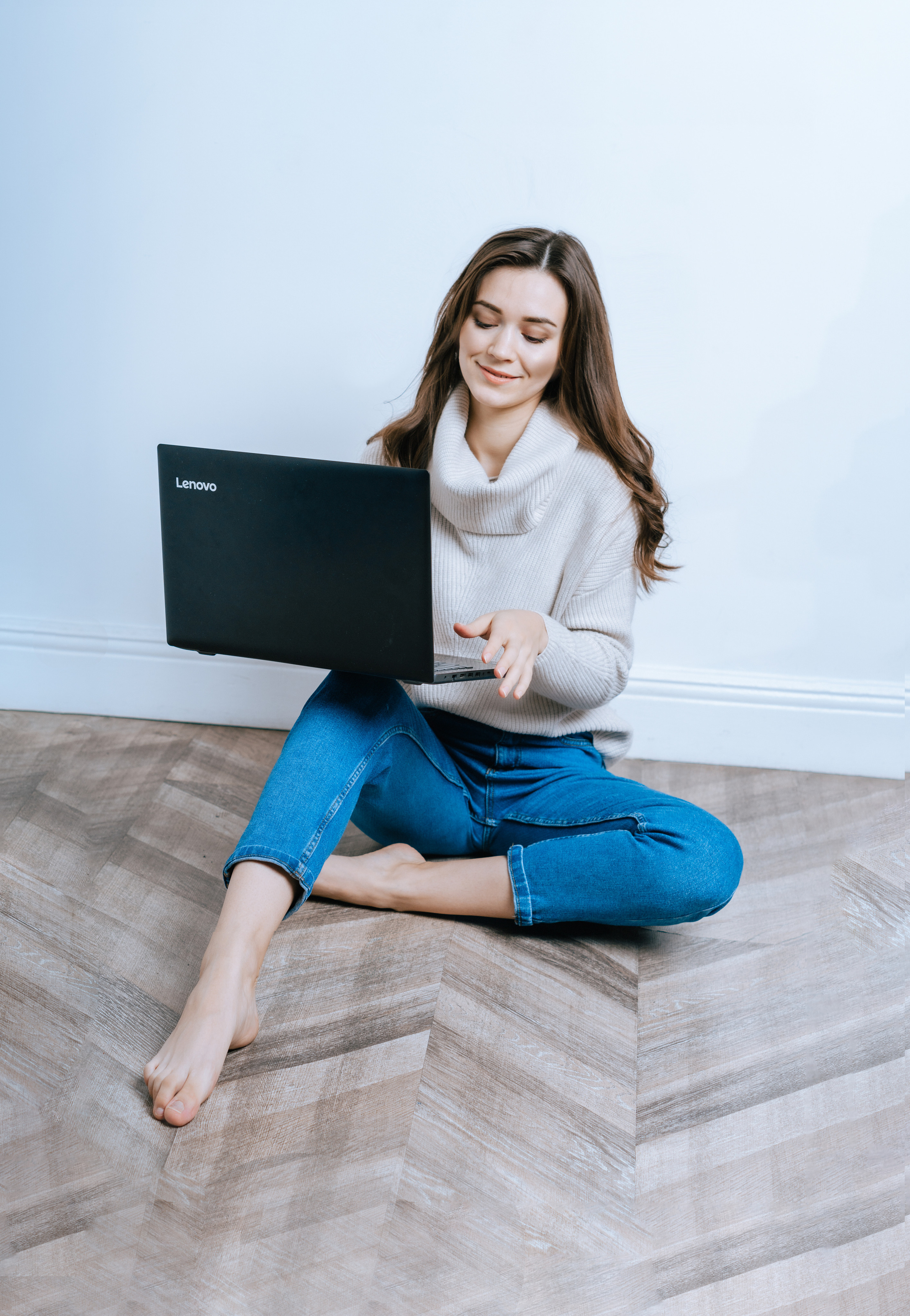 ТОП КОНТЕНТ-студии Москвы. Контент-съёмка и бизнес-портреты в Москве. Виктория Кулюкина