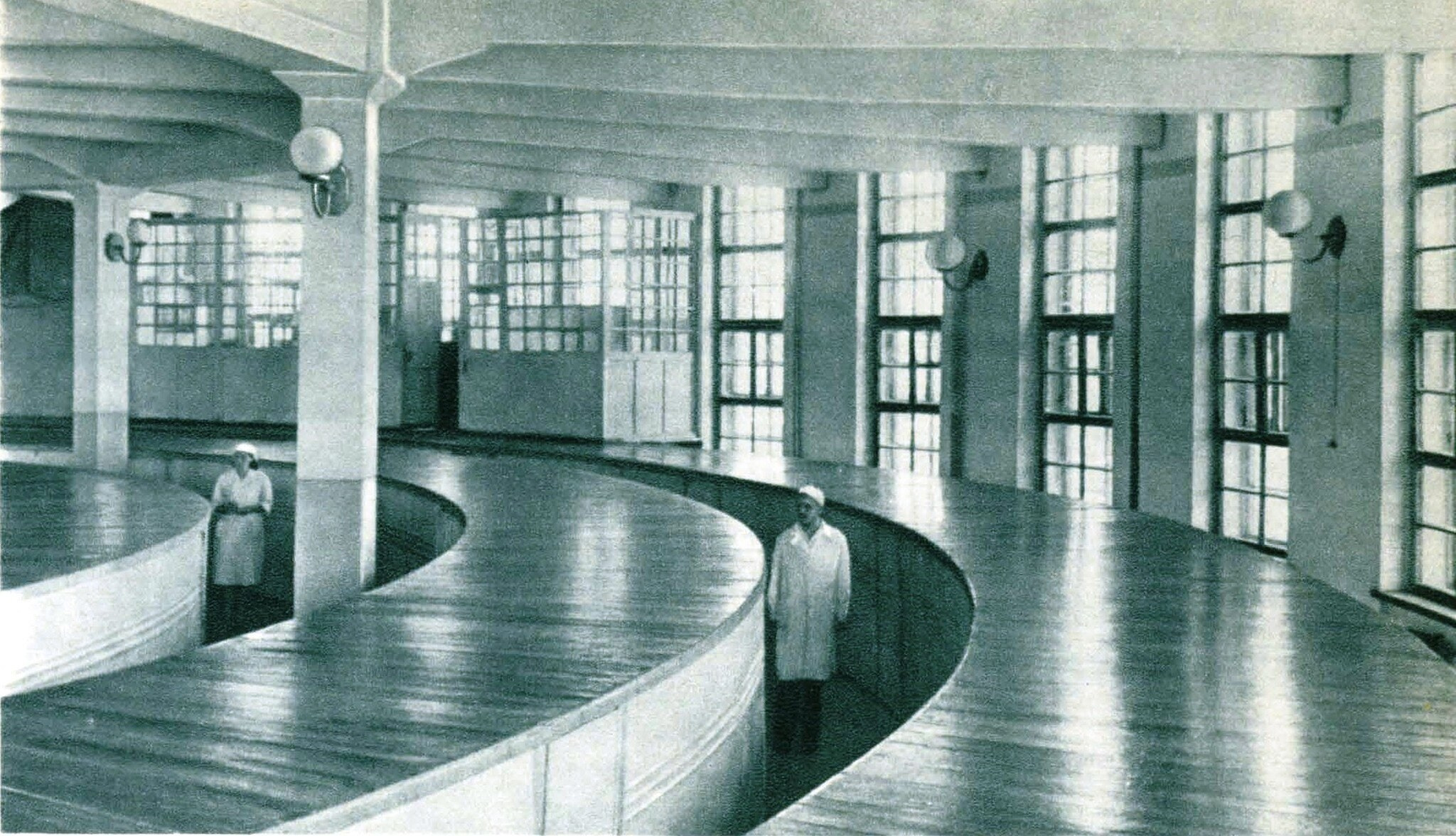 Хлебозавод № 9 на Дмитровской. Проект «Фотокладовка»: блог уличной фотографии в формате street photo