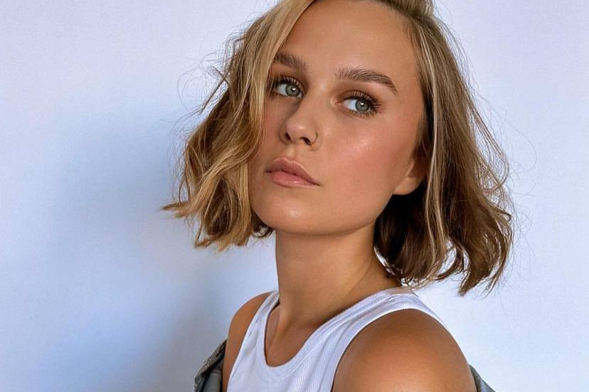 Видеокреатор Анна Бурмистрова, Москва и Ереван