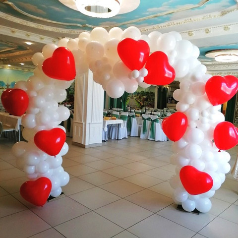 Свадебная арка из воздушных шаров. Студия праздничного декора
