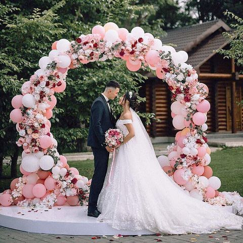 Свадебная арка из воздушных шаров. Студия праздничного декора