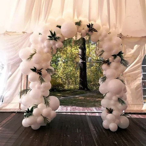 Свадебная арка из воздушных шаров. Студия праздничного декора