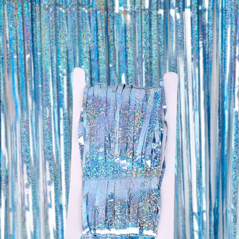 Фотозона с дождиком. Студия праздничного декора