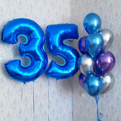 Шары с синими цифрами. Студия праздничного декора