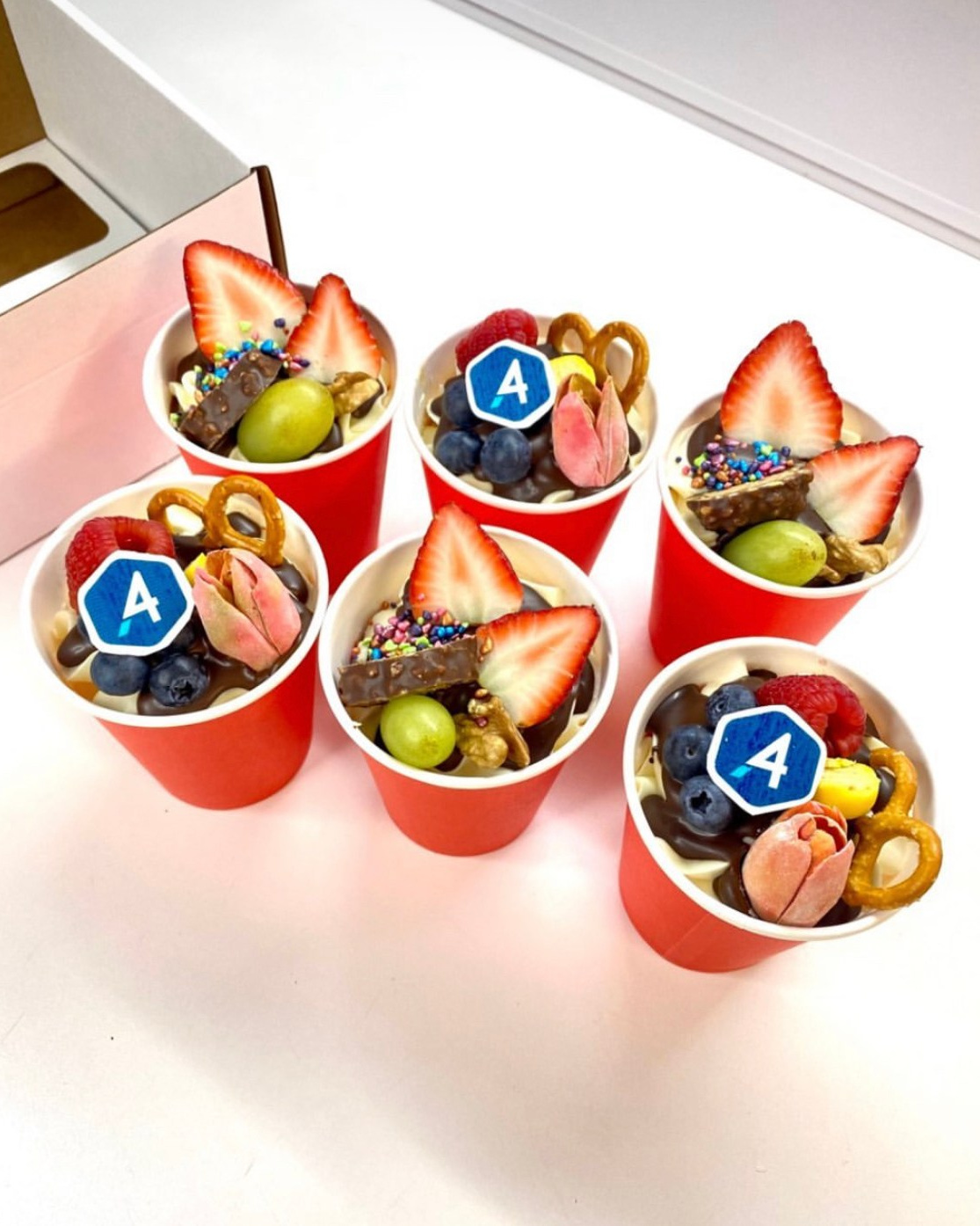 Стаканчики. Katyasugarsugar капкейки, зефир, торты Москва