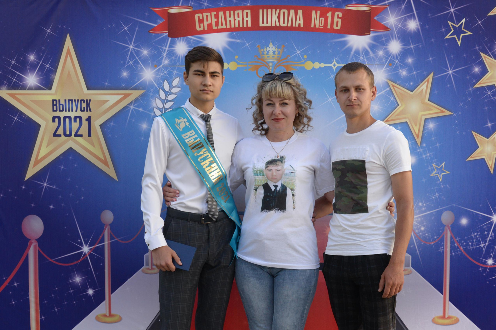 Фотограф на выпускной в школе. Детский и школьный фотограф в Костанае Рабига Сейткенова