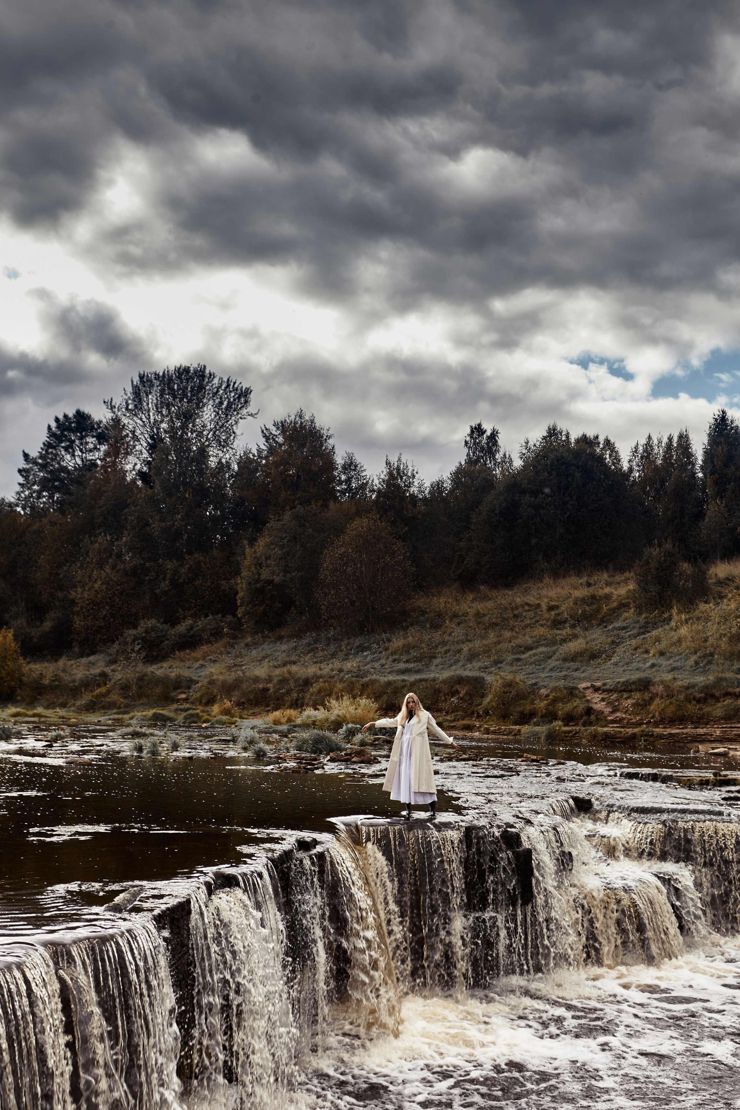 Тосненский водопад. Одежда из Санкт-Петербурга СИНИОКО