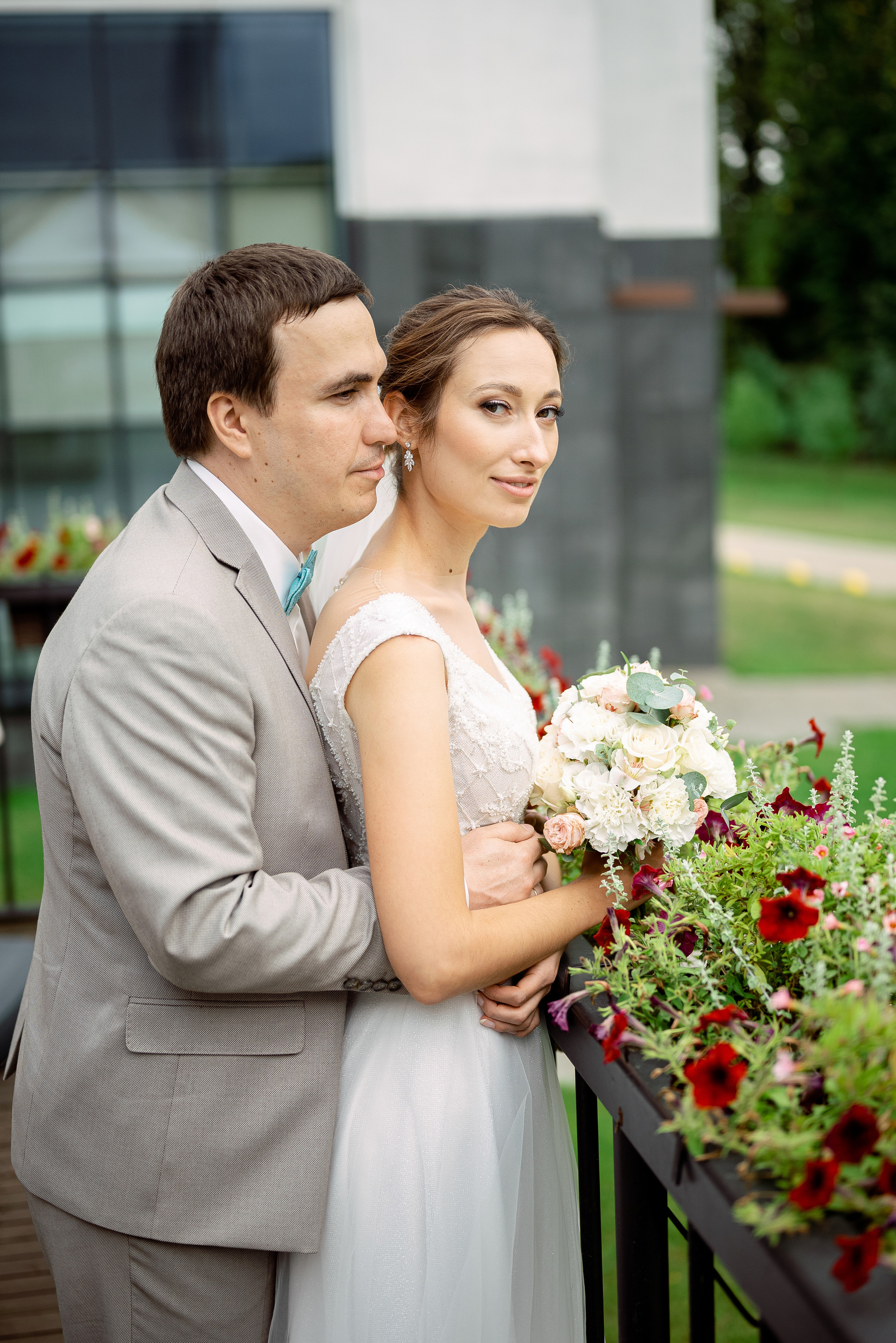 Топ локаций Минска для свадебной прогулки в дождь. Свадебный и портретный фотограф в Минске Наташа Каракулова