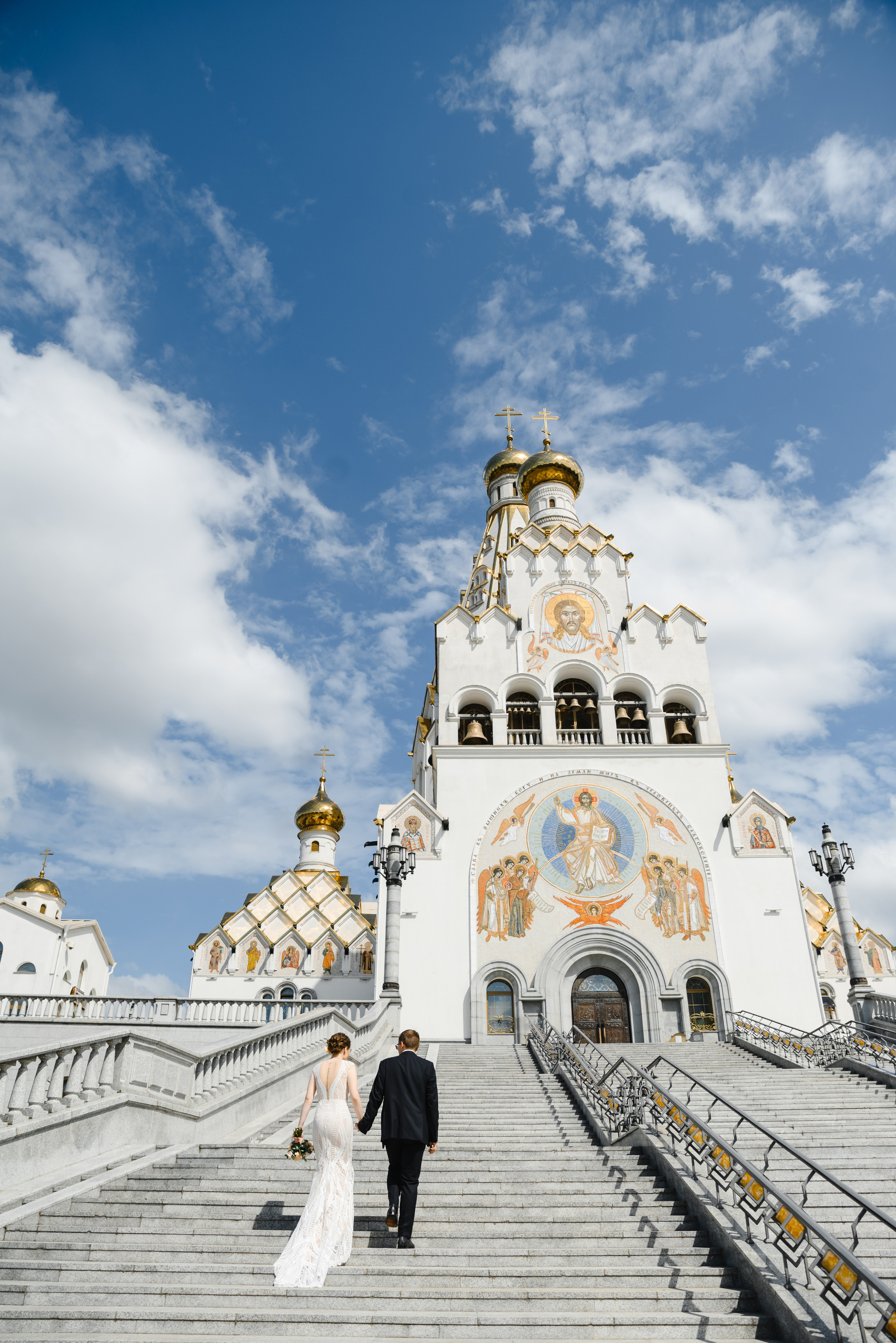 Топ локаций Минска для свадебной прогулки в дождь. Свадебный и портретный фотограф в Минске Наташа Каракулова