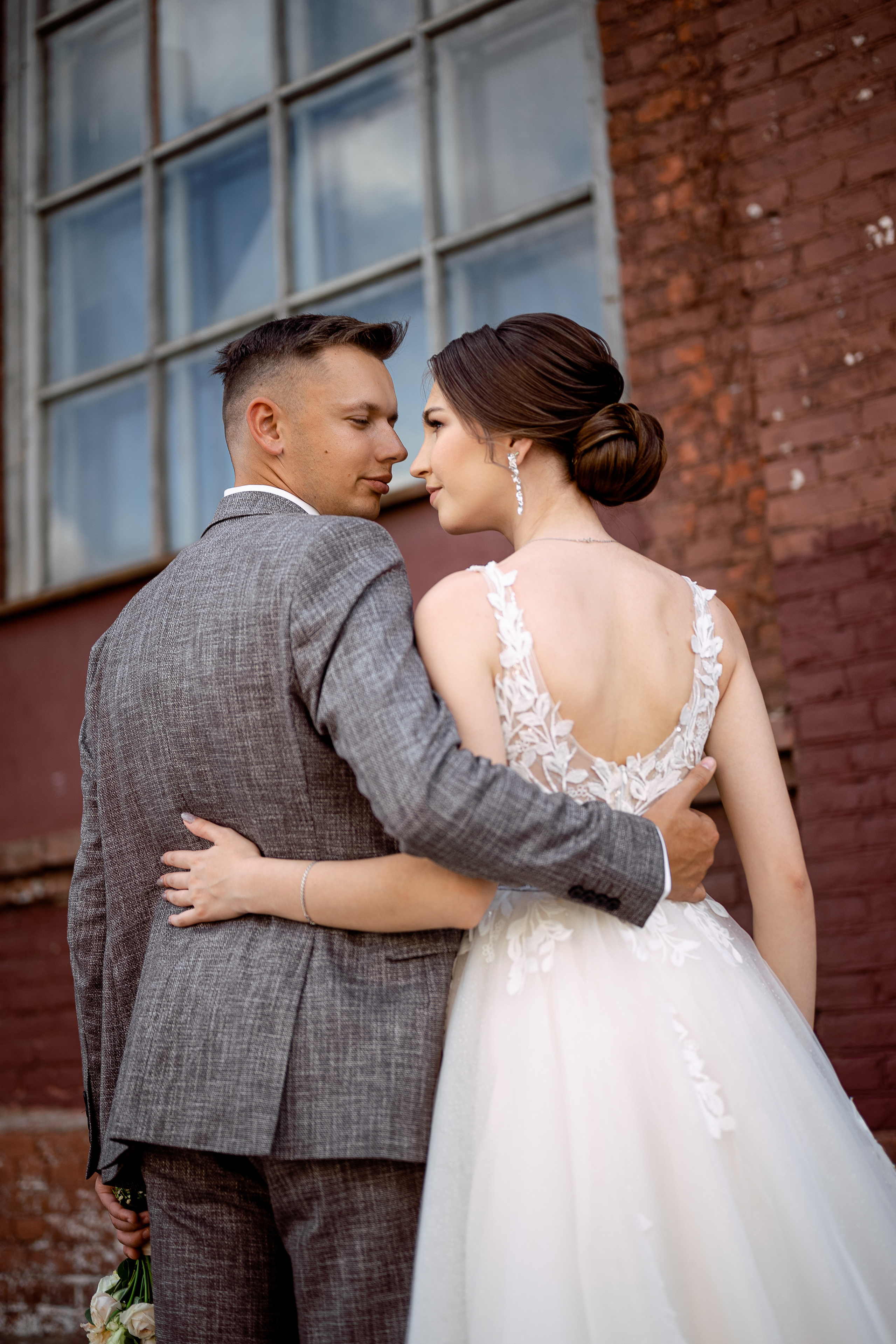 Топ открытых локаций Минска для свадебной прогулки. Свадебный и портретный фотограф в Минске Наташа Каракулова